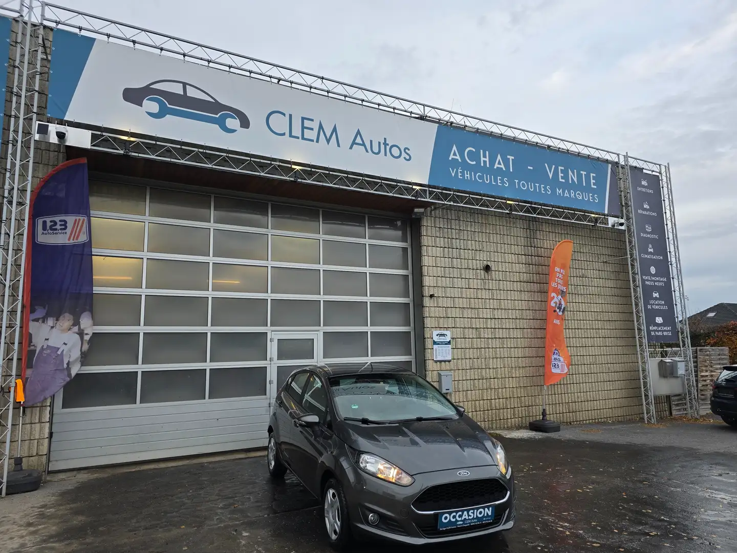 Ford Fiesta Fiesta 1.25i état neuf 100% révisée Grijs - 1