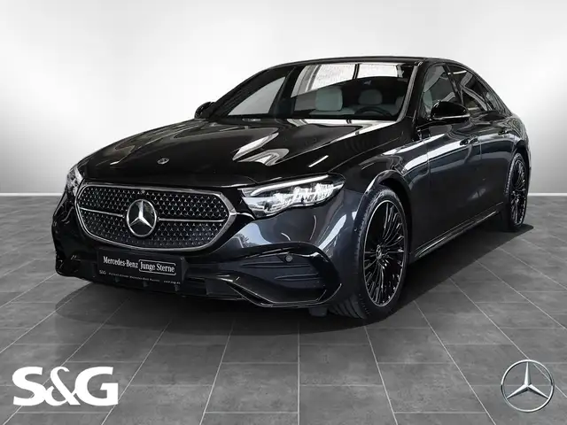 Mercedes-Benz E-Class view 13