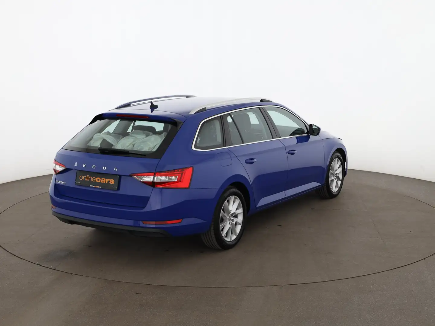 Skoda Superb Combi 2.0 TDI Style Aut LED AHK RADAR PDC Blau - 2