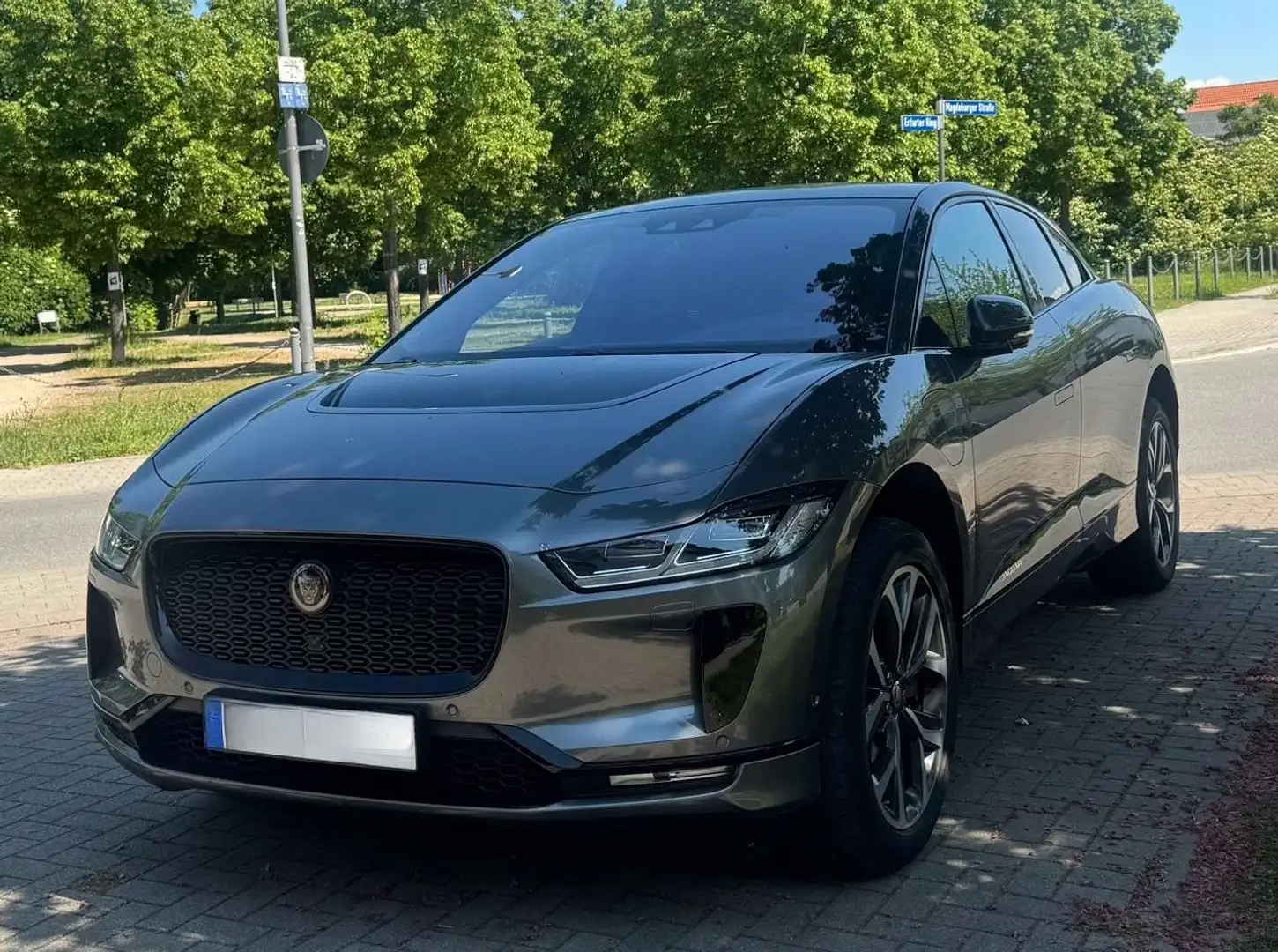 Jaguar I-Pace EV400SE -Head-Up-360*Kamera - GARANTIE bis 12.2026 Šedá - 1