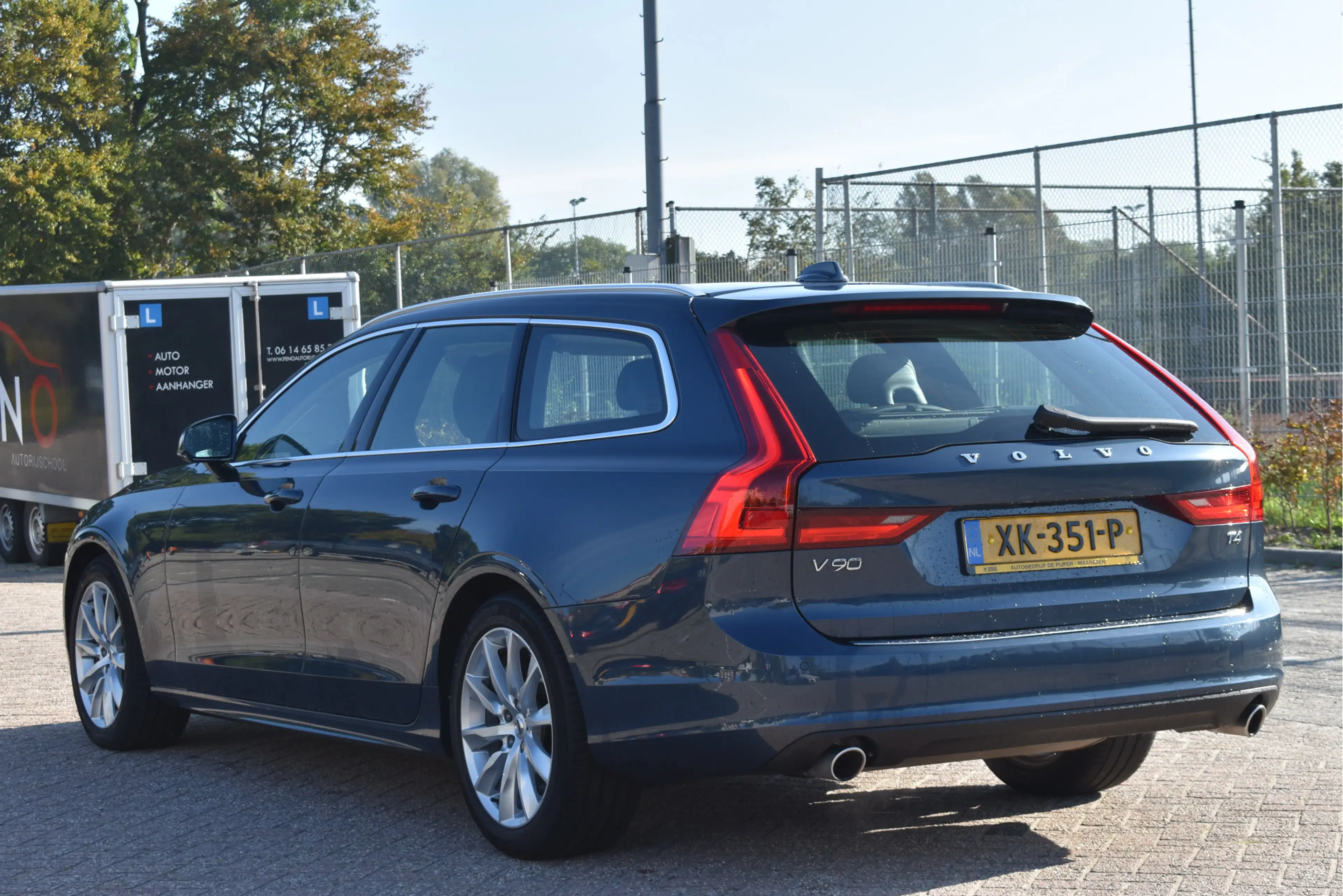 Volvo V90 2.0 T4 Momentum ,ORGINEEL NEDERLANDSE AUTO , BOEKJ — photo 3