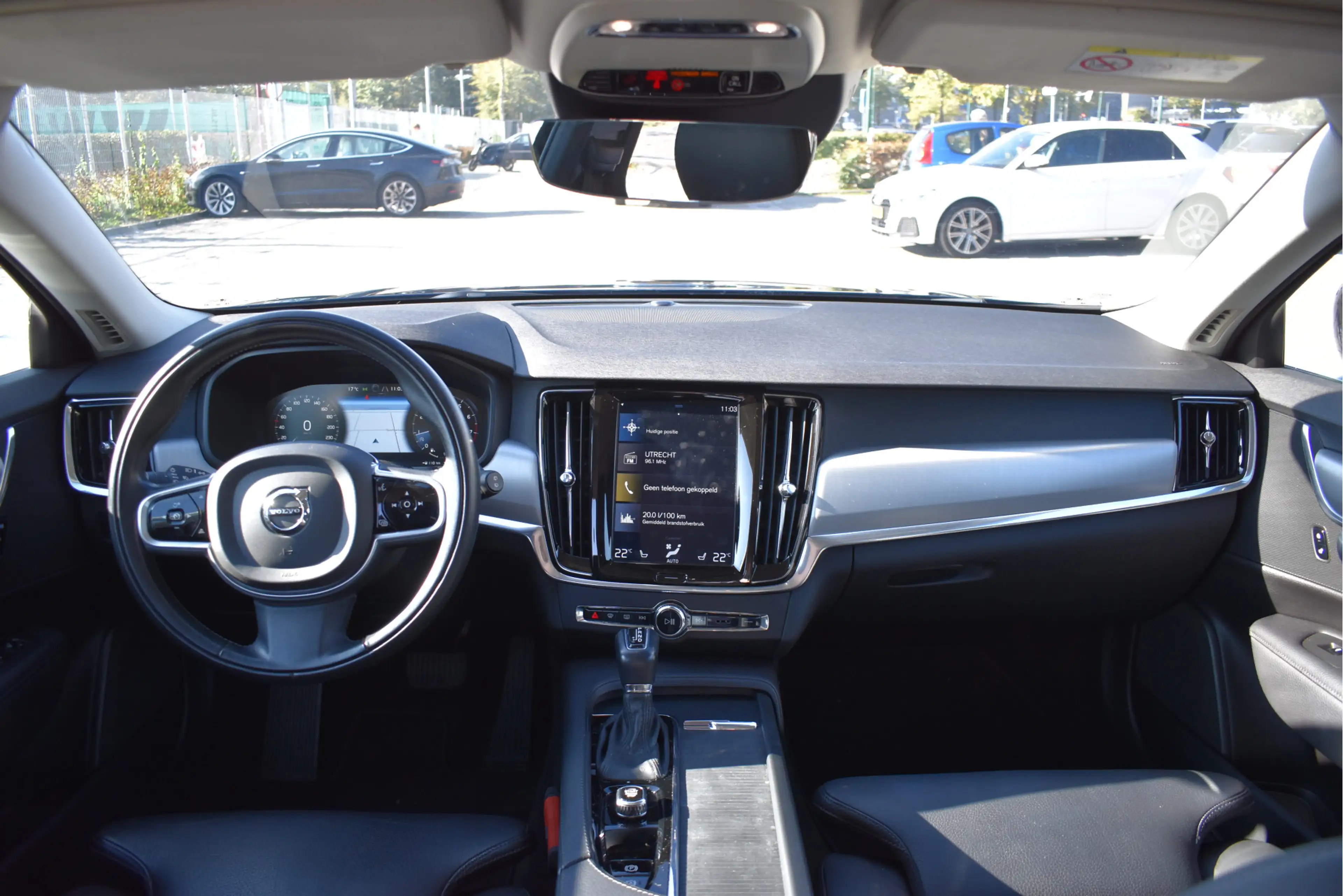 Volvo V90 2.0 T4 Momentum ,ORGINEEL NEDERLANDSE AUTO , BOEKJ — photo 13