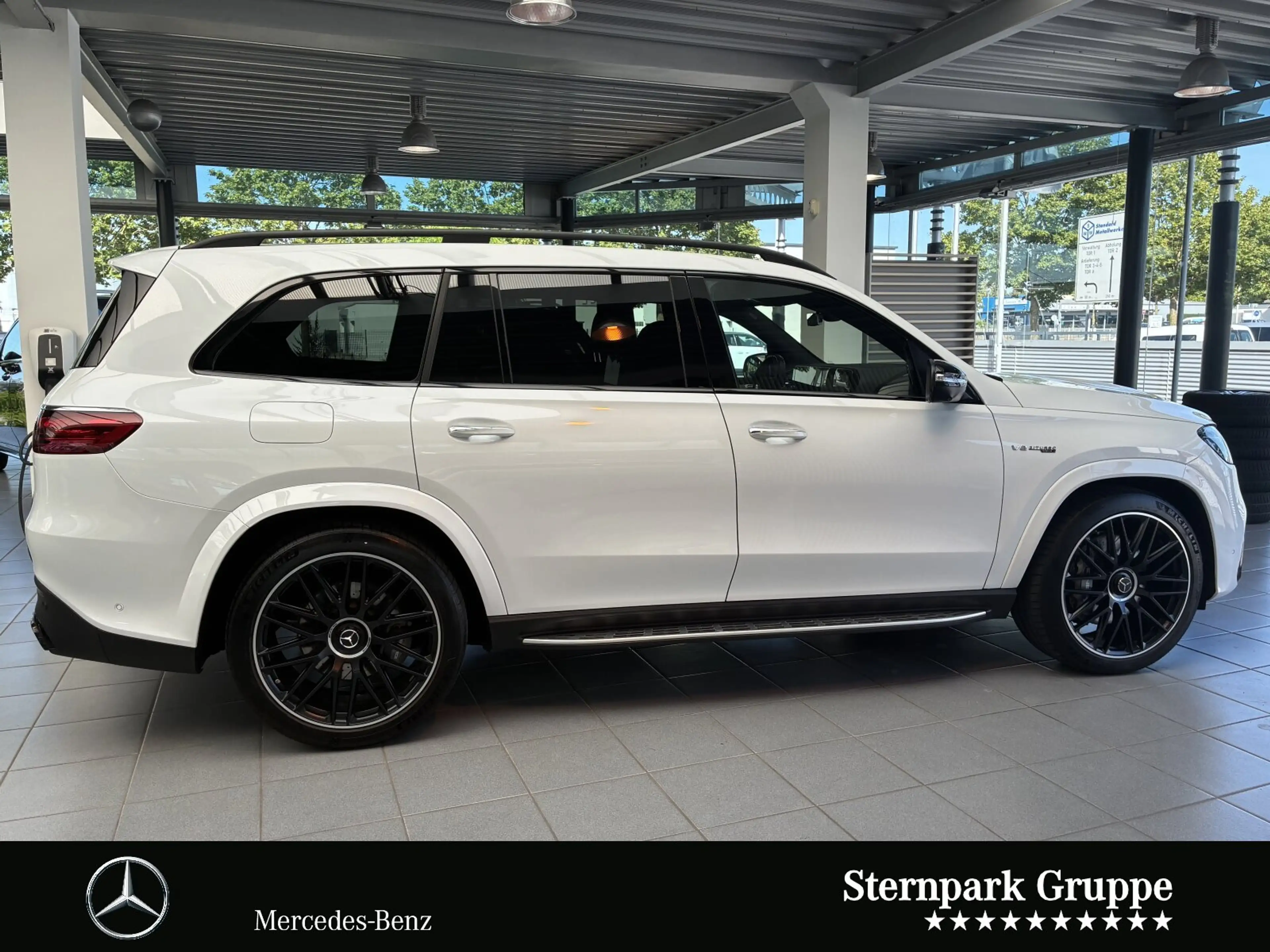 Mercedes-Benz GLS 63 AMG AMG GLS 63 4M+ Ultimate TV*Massage*Carbon*Full.. — photo 3