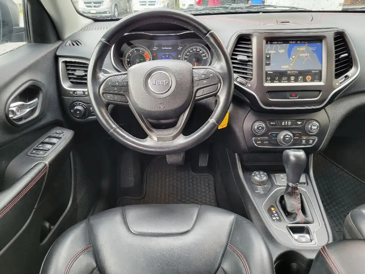 Jeep Cherokee снимка Jeep Cherokee