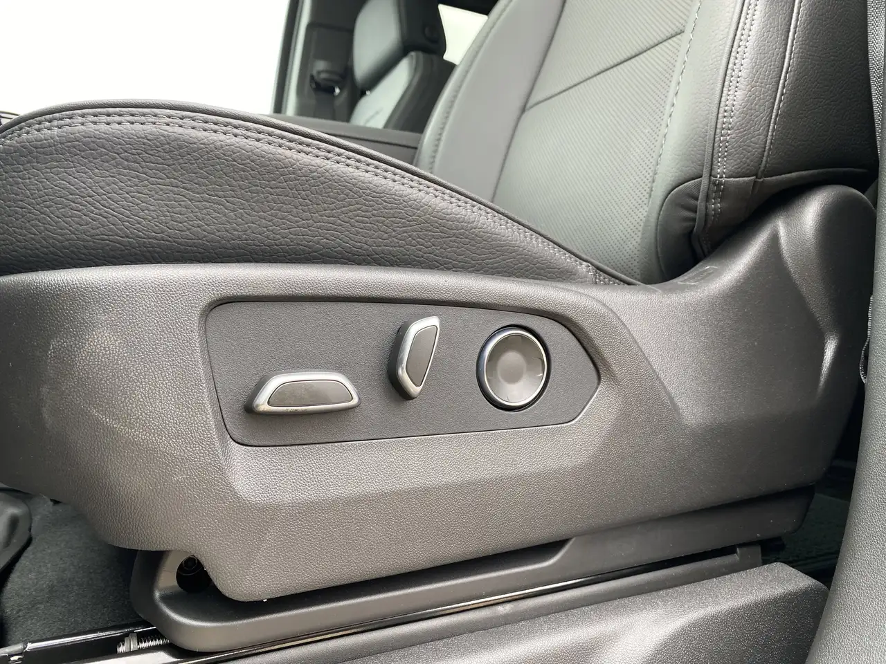 GMC Sierra 1500 photo GMC Sierra 1500