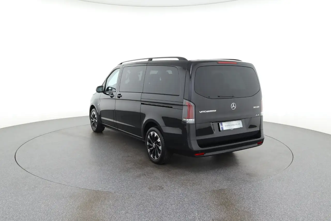 Mercedes-Benz Vito 119 CDI Kombi 4x4 Lang, AHK 2,5t 8 Sitze 6
