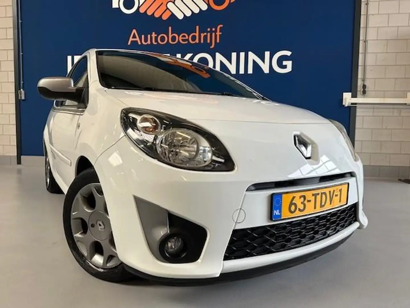 Renault Twingo 1.2-16V Night & Day /bj.2012/ kleur: wit/ NAP met Bianco - 2