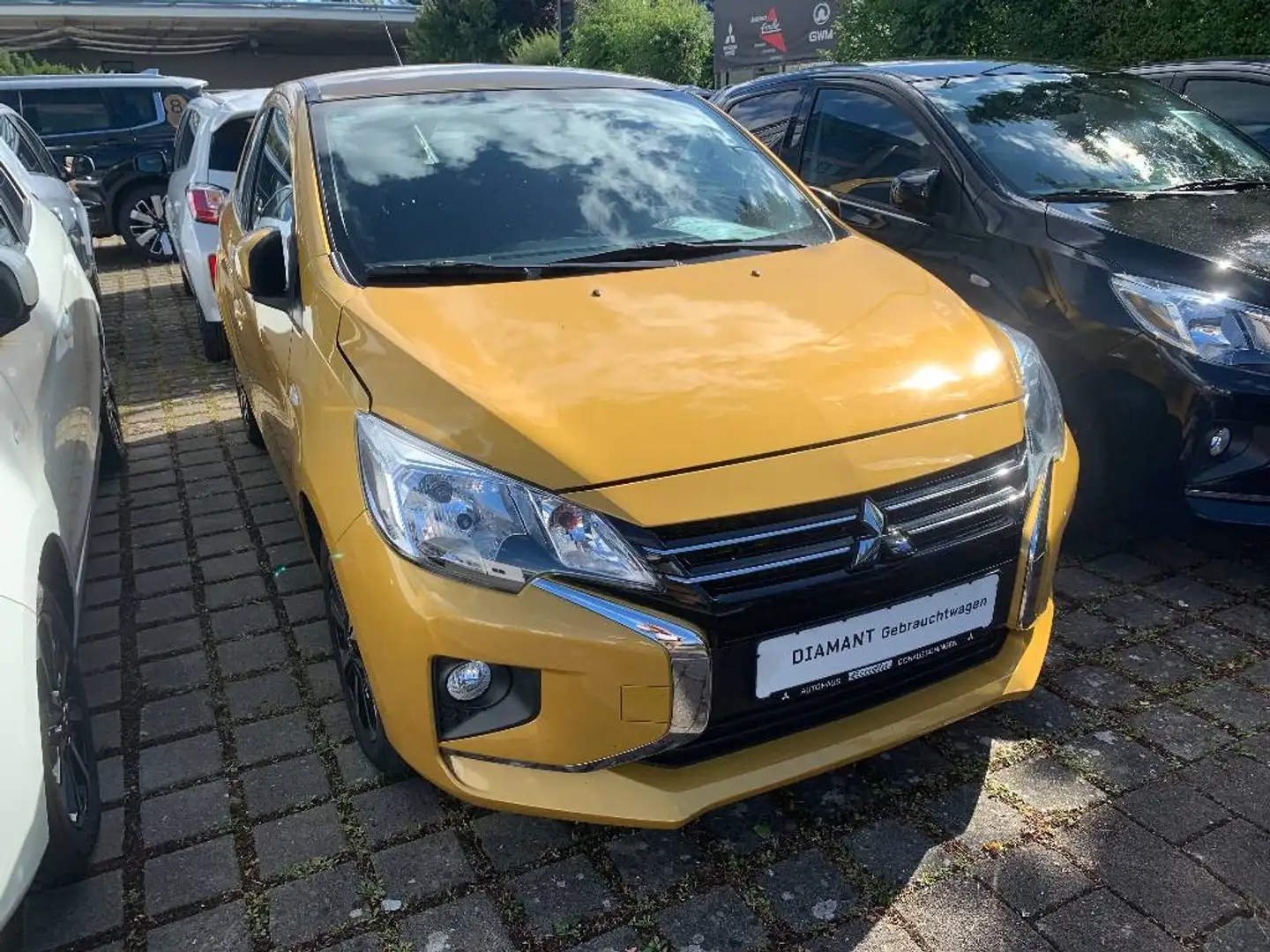 Mitsubishi Space Star Select+ 1.2 MIVEC ClearTec 5-Gang Amarillo - 1