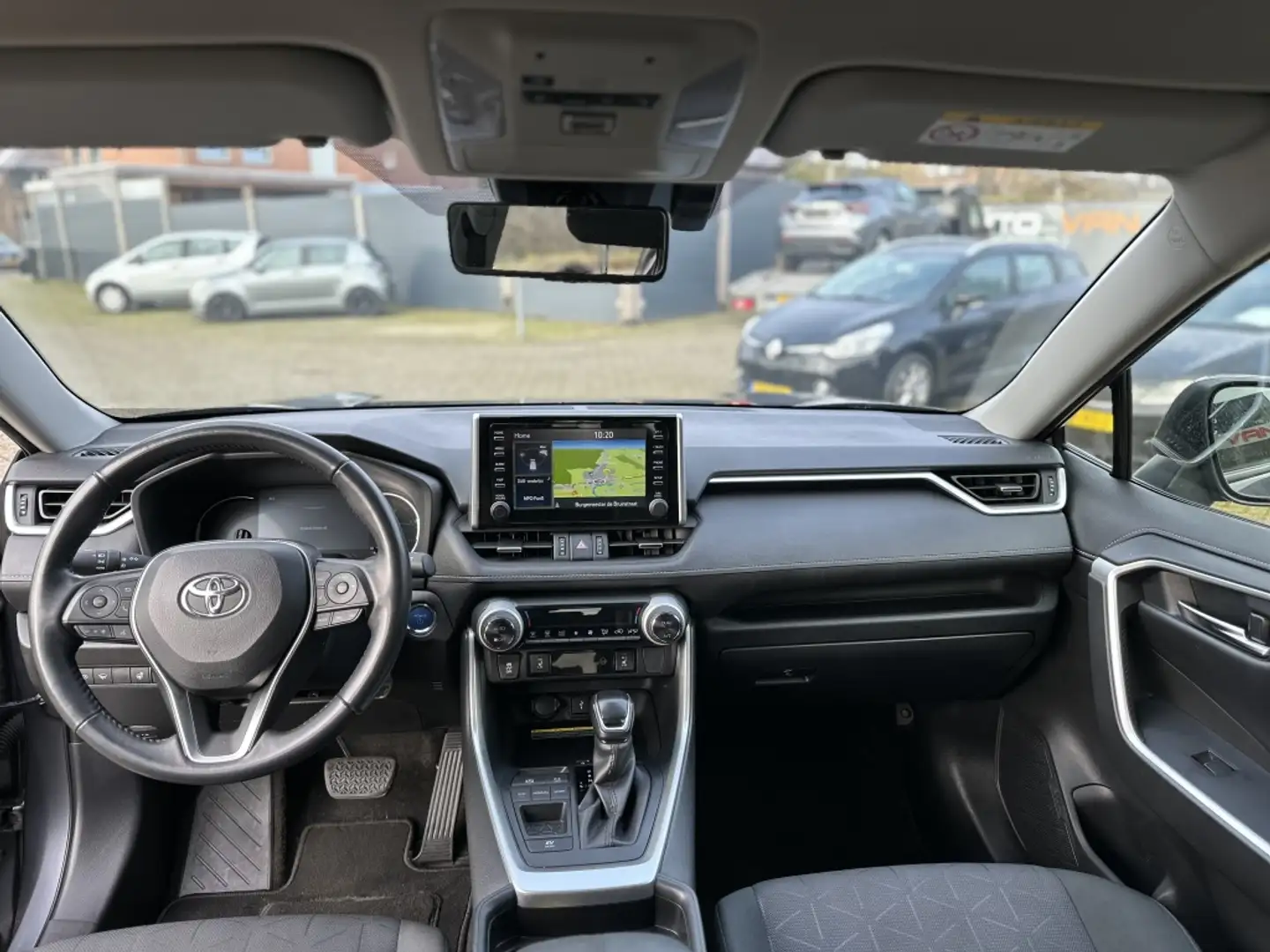 Toyota RAV 4 2.5 Hybrid B-Plus Dealer O.H. & 1e Eigenaar*NAVI*C Grijs - 2