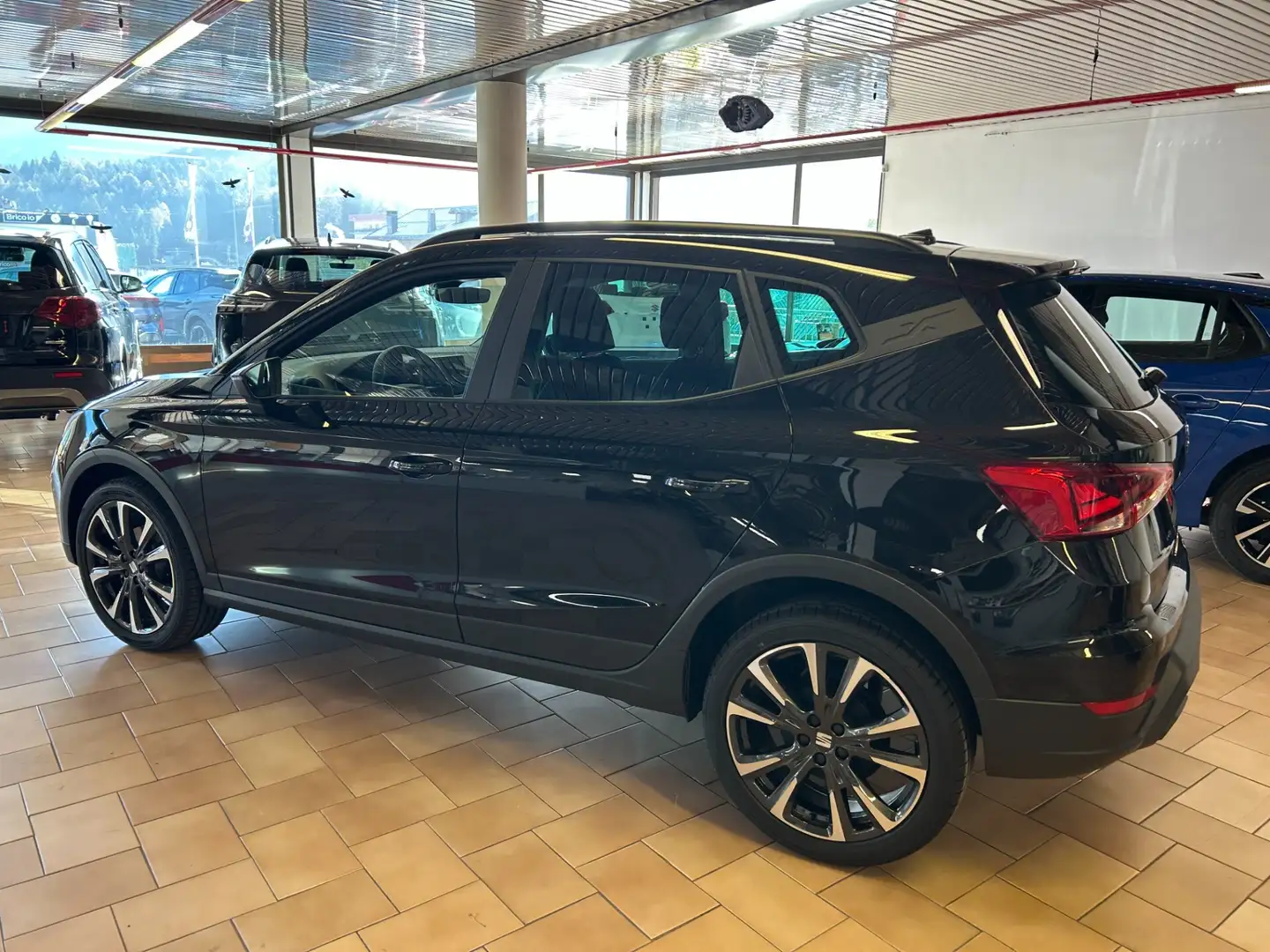 SEAT Arona Arona 1.0 EcoTSI Black Edition Noir - 2