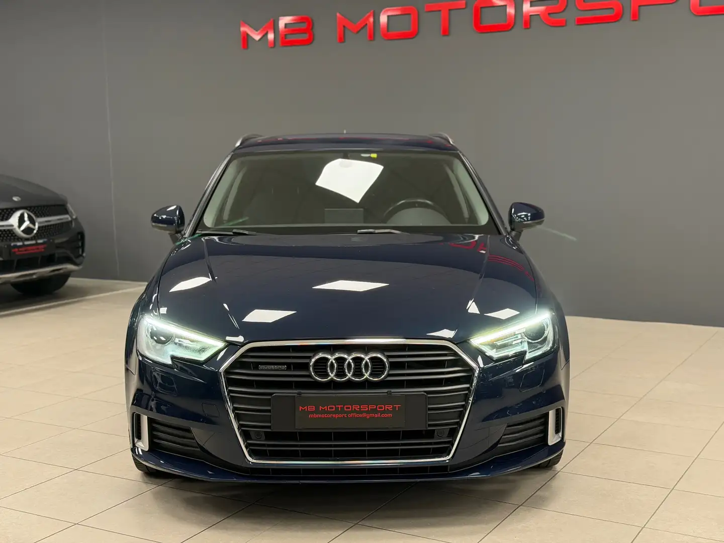 Audi A3 Spb 2.0 tdi Design Edition quattro 184cv s-tronic Bleu - 2