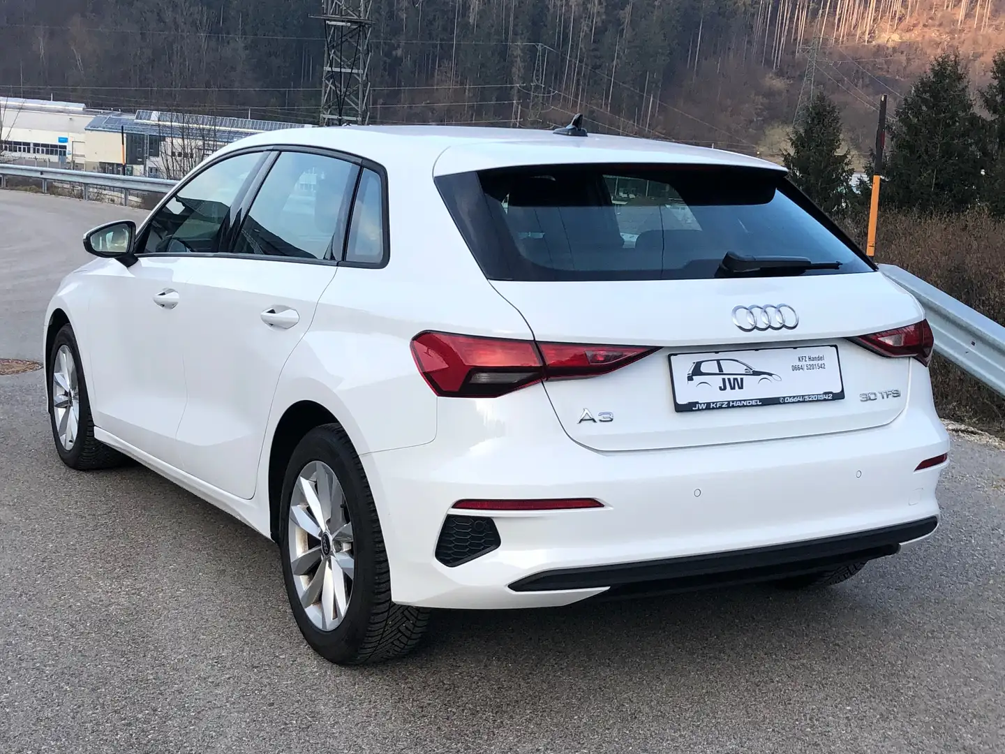 Audi A3 1.Besitz, *Garantie*, Neuwertig, FINANZ.MÖGL. Blanc - 2