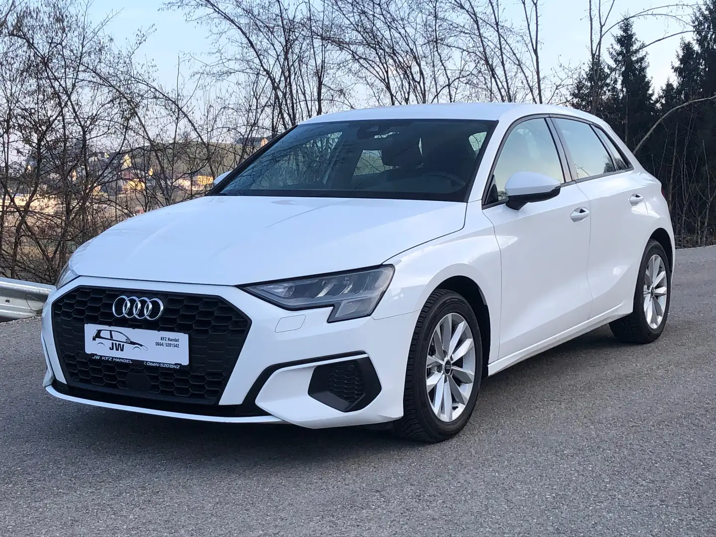 Audi A3 1.Besitz, *Garantie*, Neuwertig, FINANZ.MÖGL. Bianco - 1