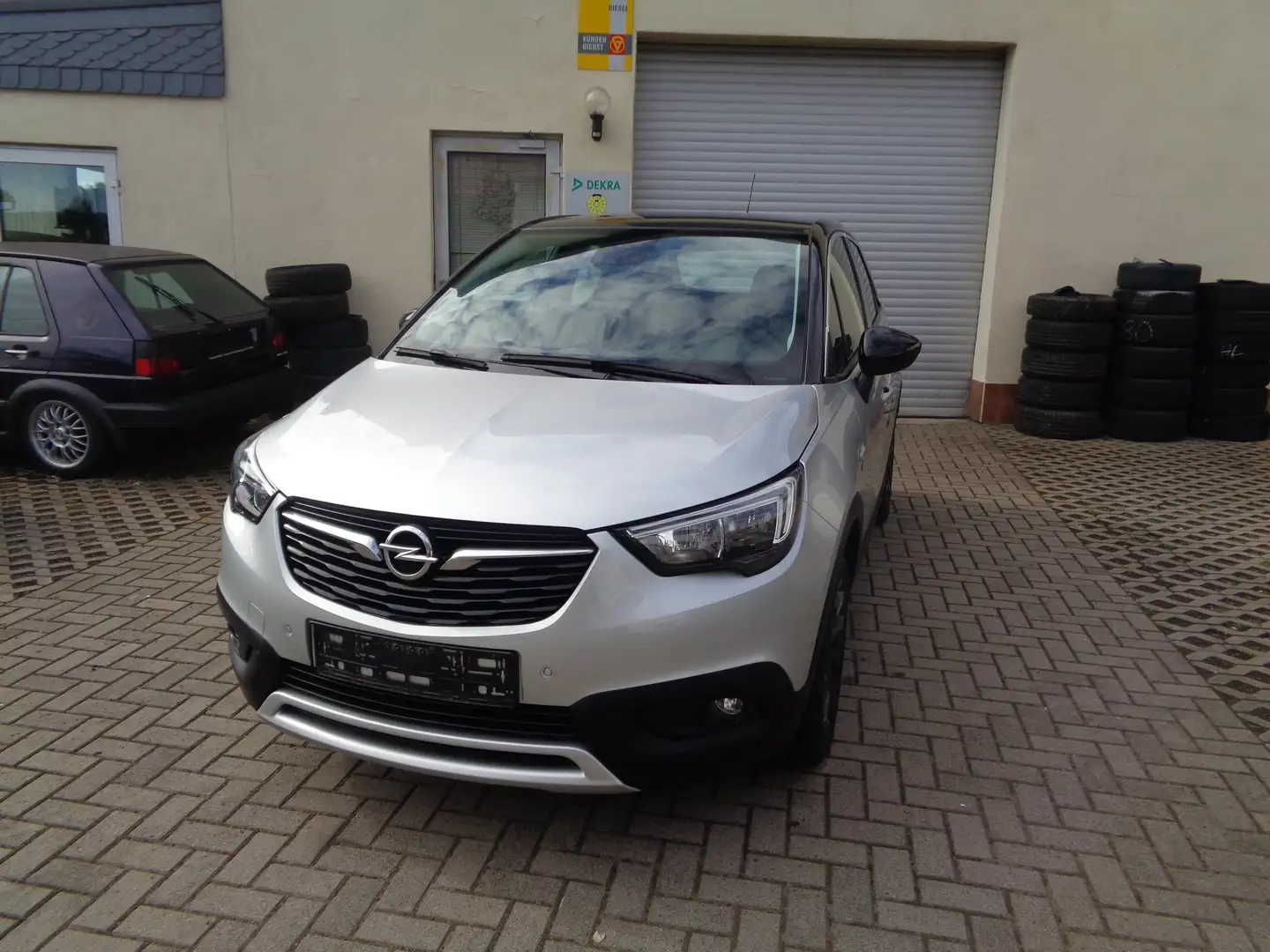 Opel Crossland X 1.2 Start/Stop Edition Plateado - 1