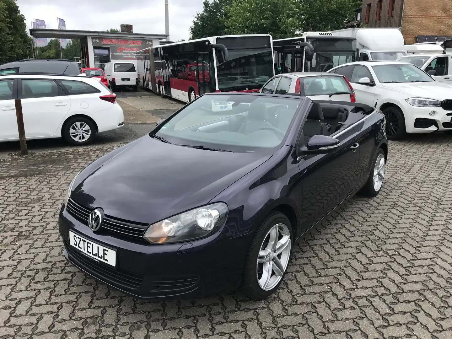 Volkswagen Golf VI Cabriolet Basis Violett - 2