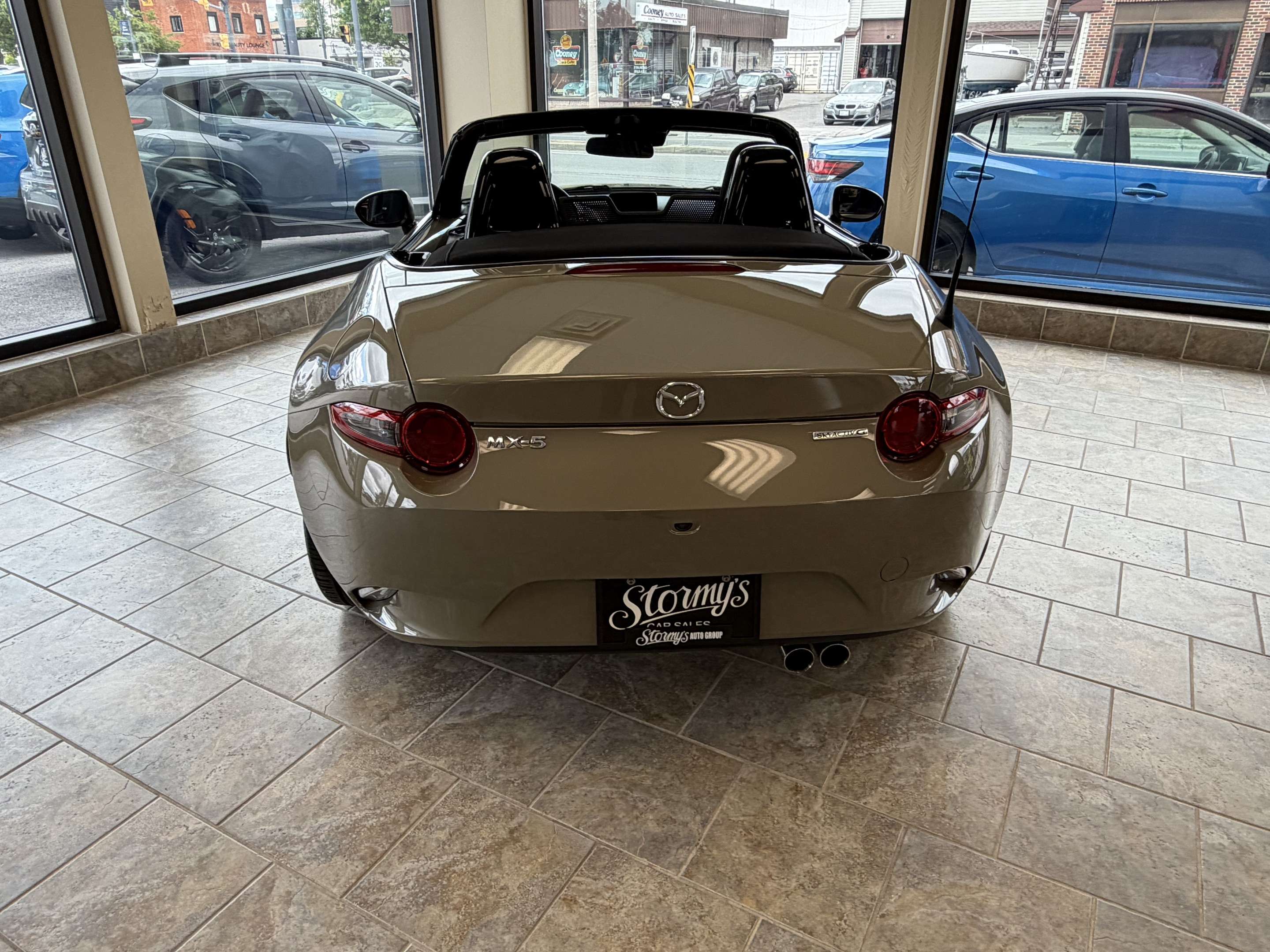 2023 Mazda MX-5 Miata Roadster