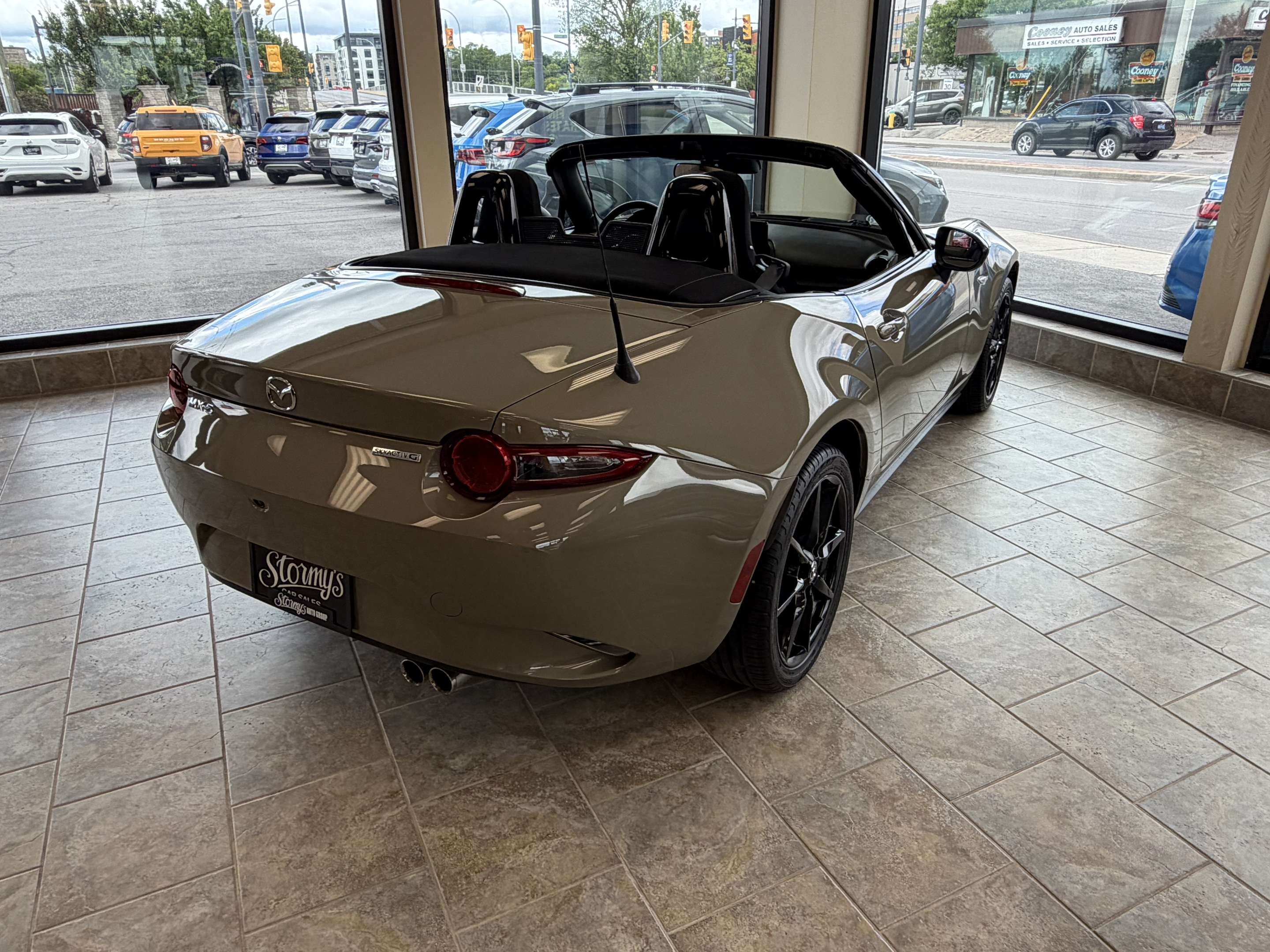 2023 Mazda MX-5 Miata Roadster