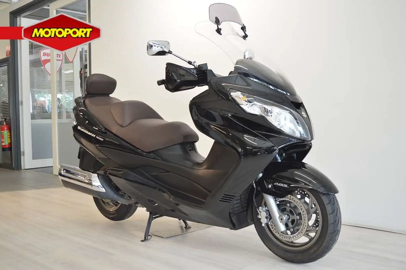 Suzuki Burgman 400 AN Zwart - 2