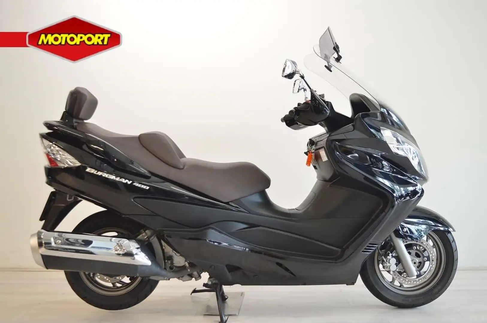 Suzuki Burgman 400 AN Zwart - 1
