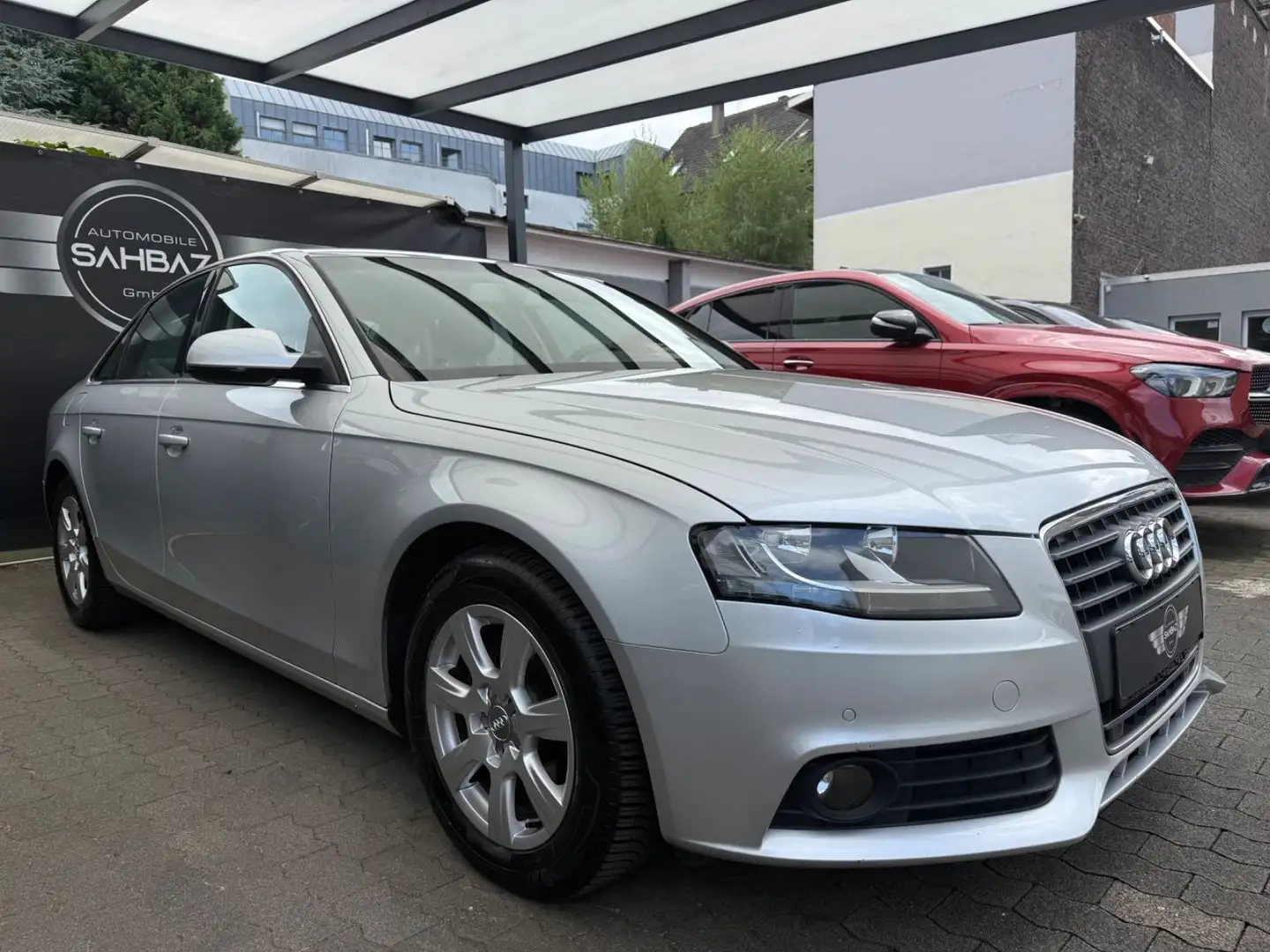 Audi A4 Lim. Ambiente *AUTOMATIK*SITZH*PDC*TEMPOMAT Срібний - 2