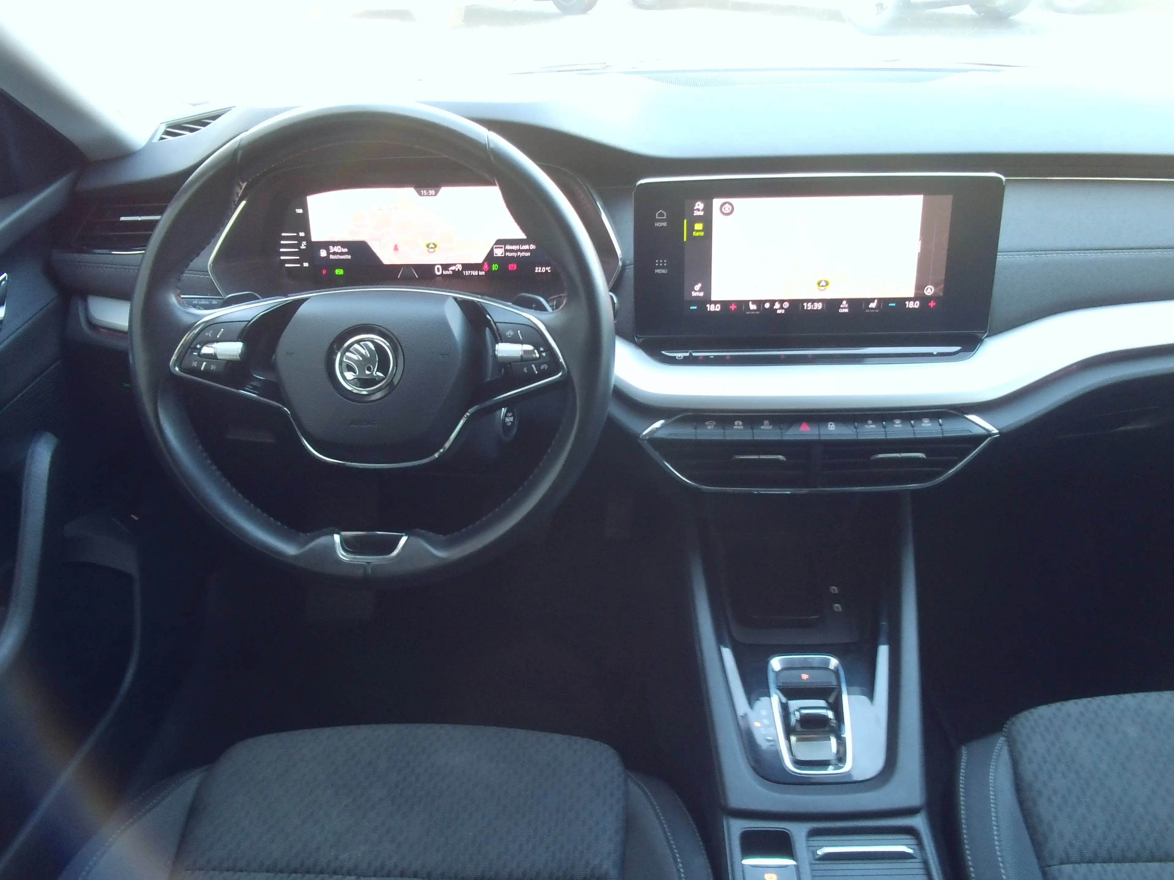 Skoda Octavia Style NAVI, AHK, LED+, SHZ, ALU 17", PDC, TEL — photo 6