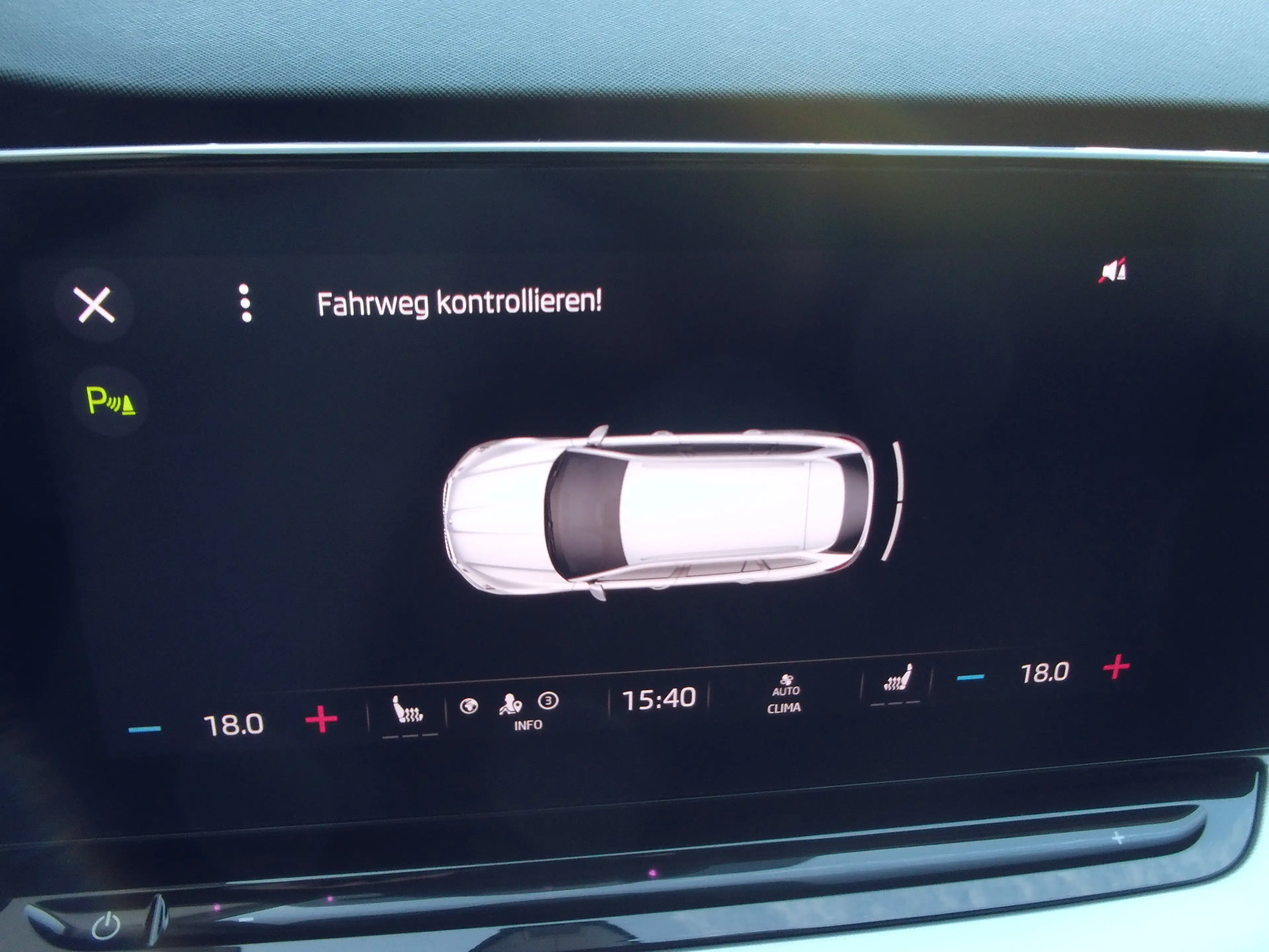 Skoda Octavia Style NAVI, AHK, LED+, SHZ, ALU 17", PDC, TEL — photo 11