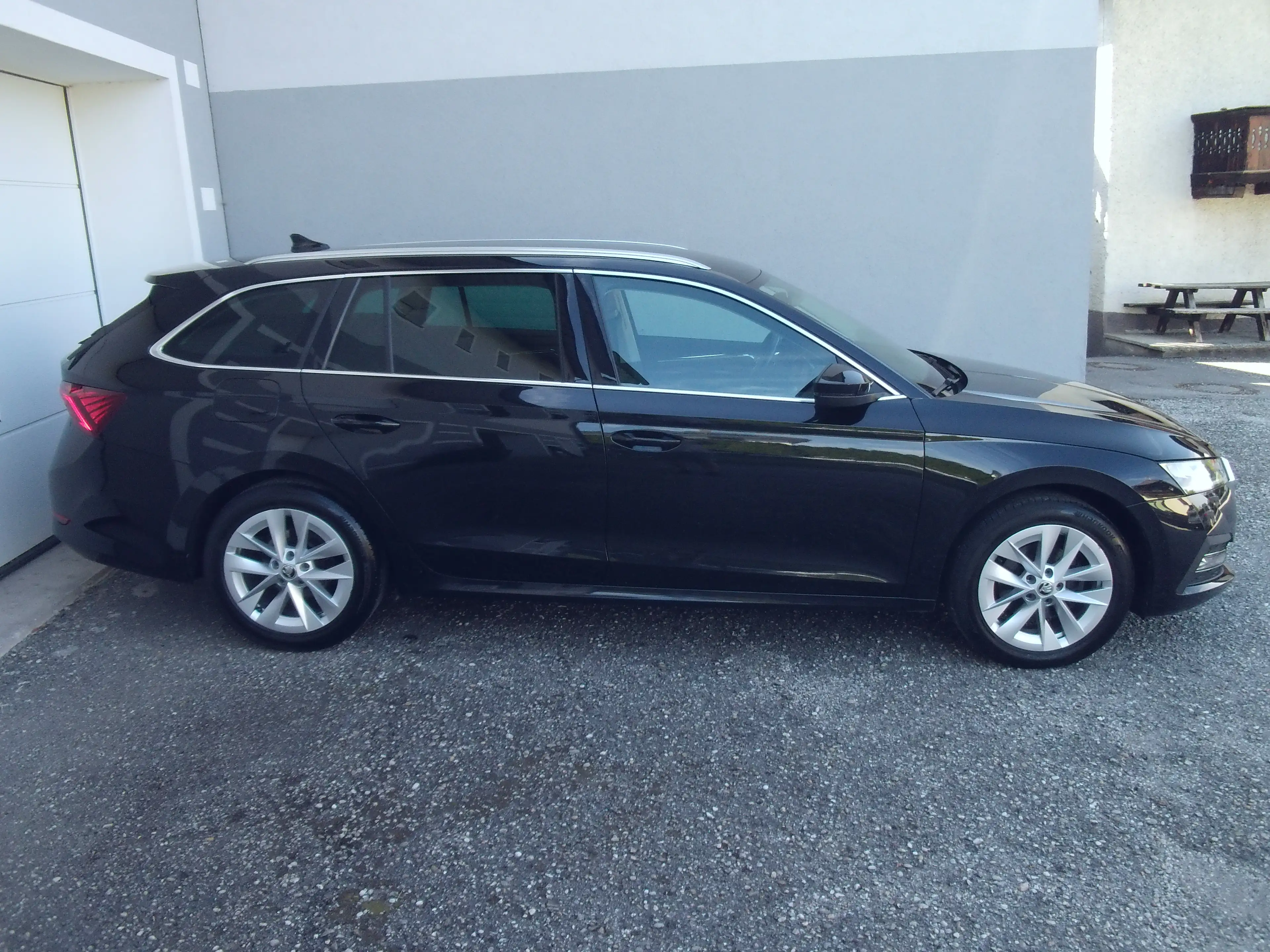 Skoda Octavia Style NAVI, AHK, LED+, SHZ, ALU 17", PDC, TEL