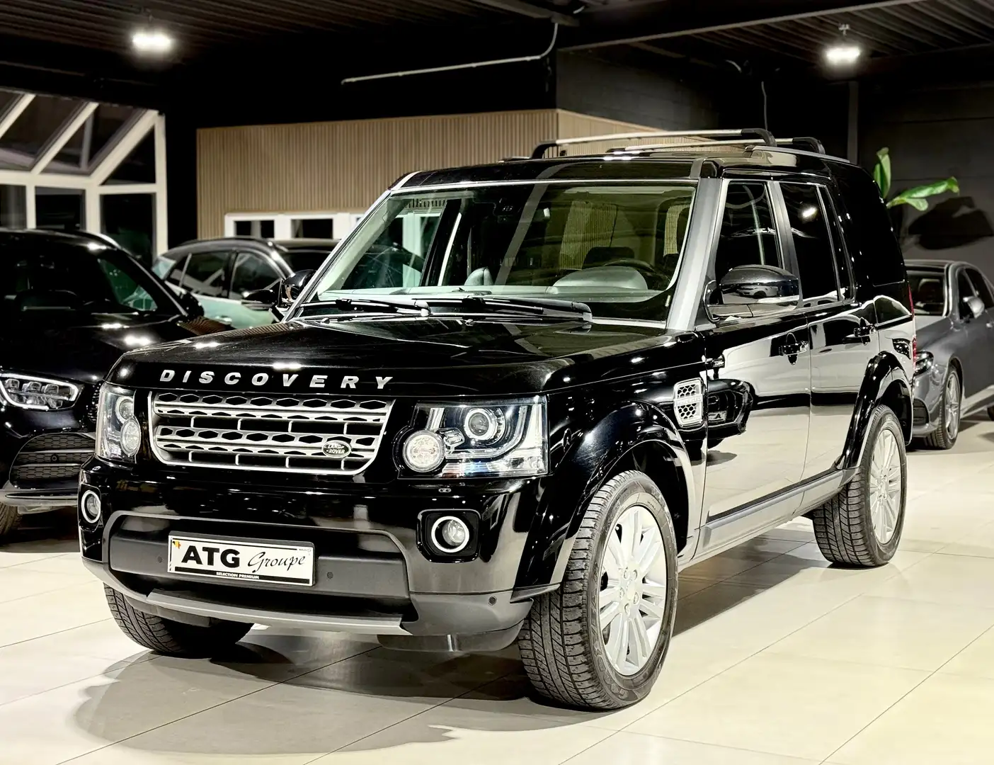 Land Rover Discovery 3.0 TDV6 HSE 211CV TVAC FACE LIFT FULL OPTIONS Zwart - 1