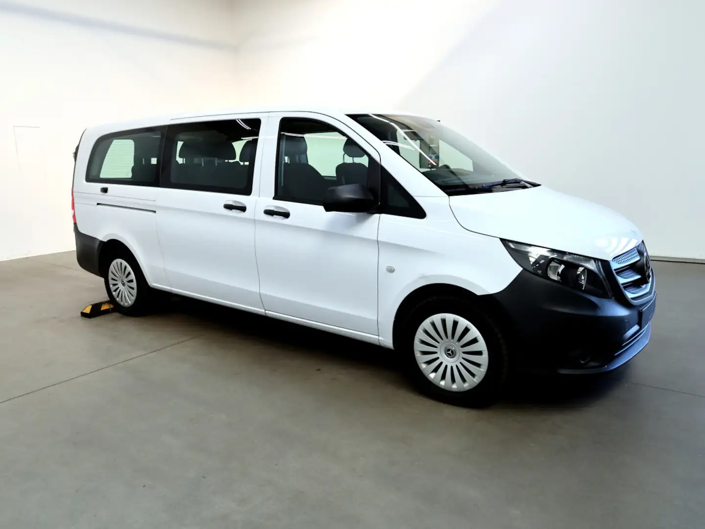 Mercedes-Benz Vito 114 TourerPro,Extralang,8Sitzer,Automatik Weiß - 2