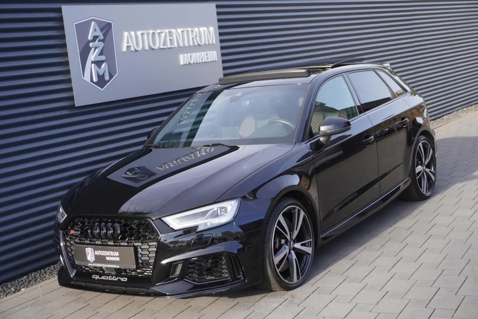 Audi RS3 SPORTBACK|QUATTRO|RS-SITZE|MATIRX|PANO|B&O| Schwarz - 2