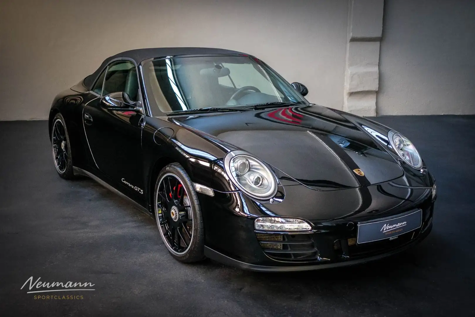 Porsche 997 911/997 Carrera GTS Cabrio Noir - 1