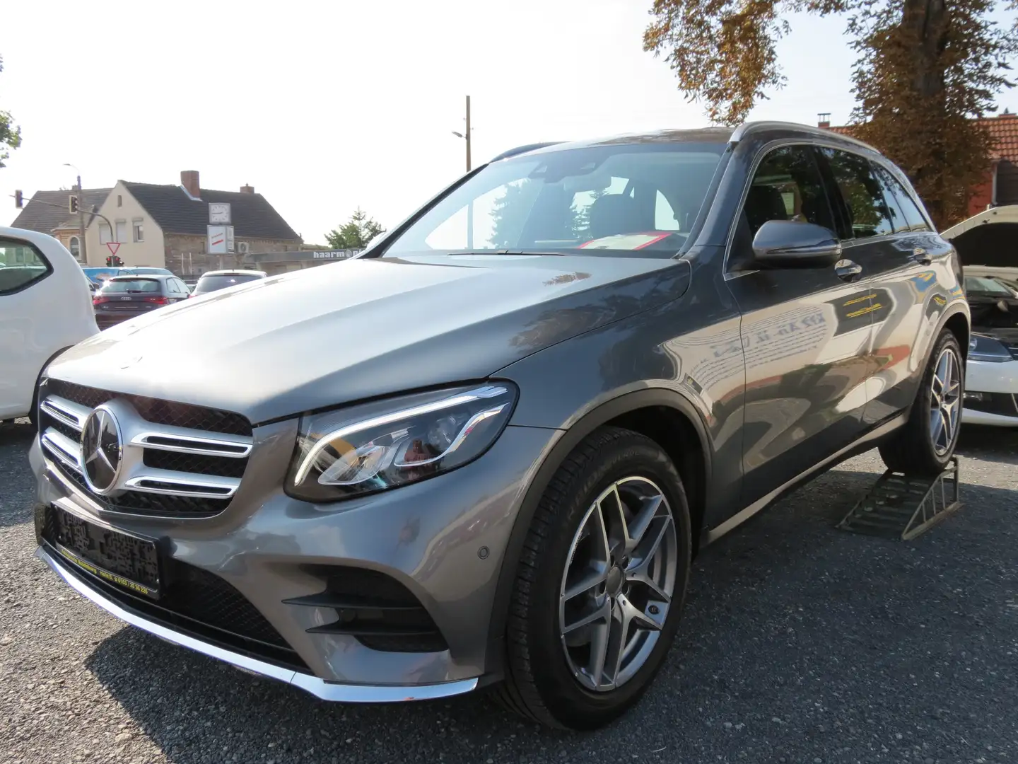 Mercedes-Benz GLC 250 GLC 250 4Matic Edition 1 AMG-Line!!Leder!!LED! Grau - 2