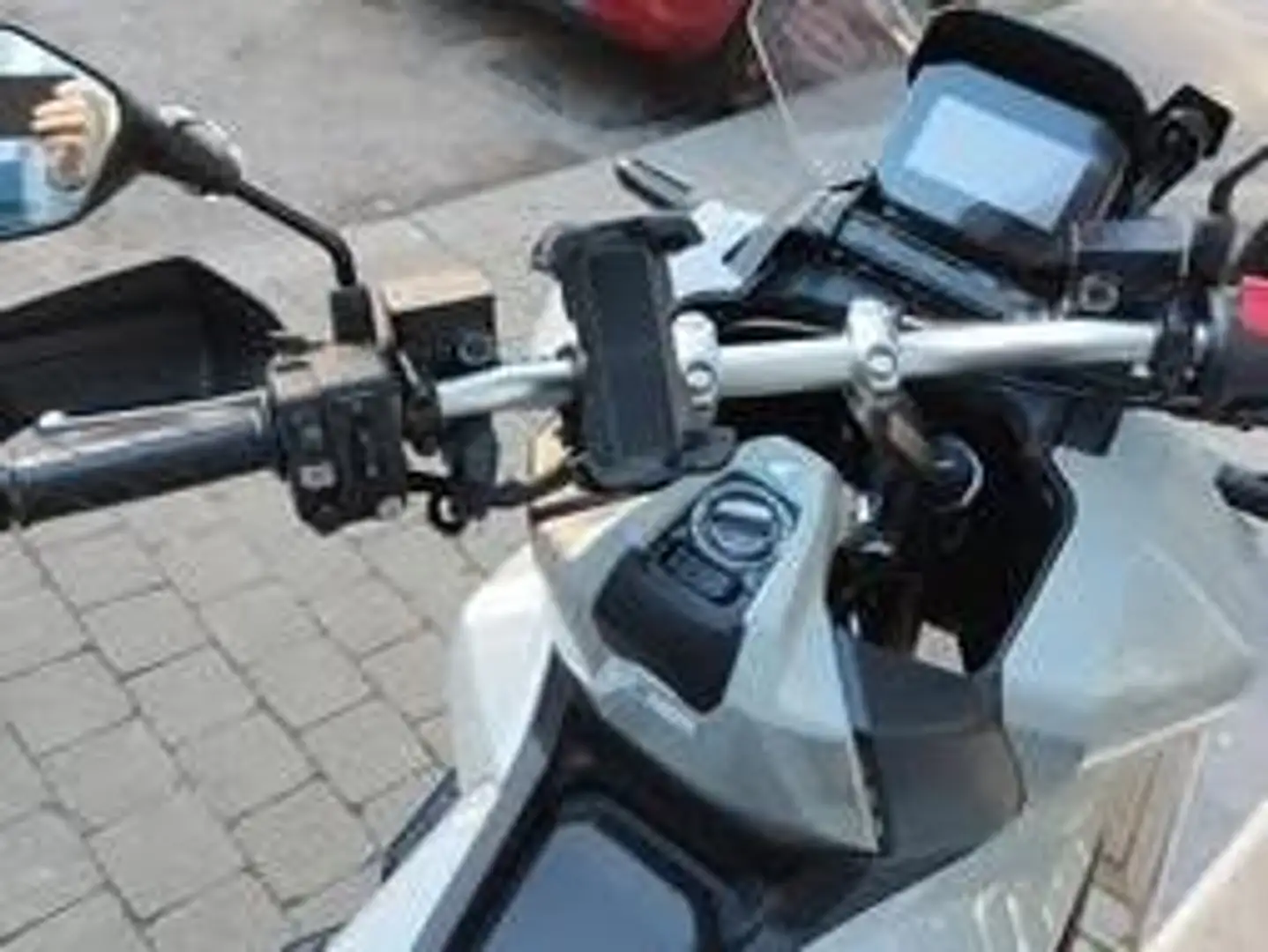 Honda ADV 350 Argent - 2