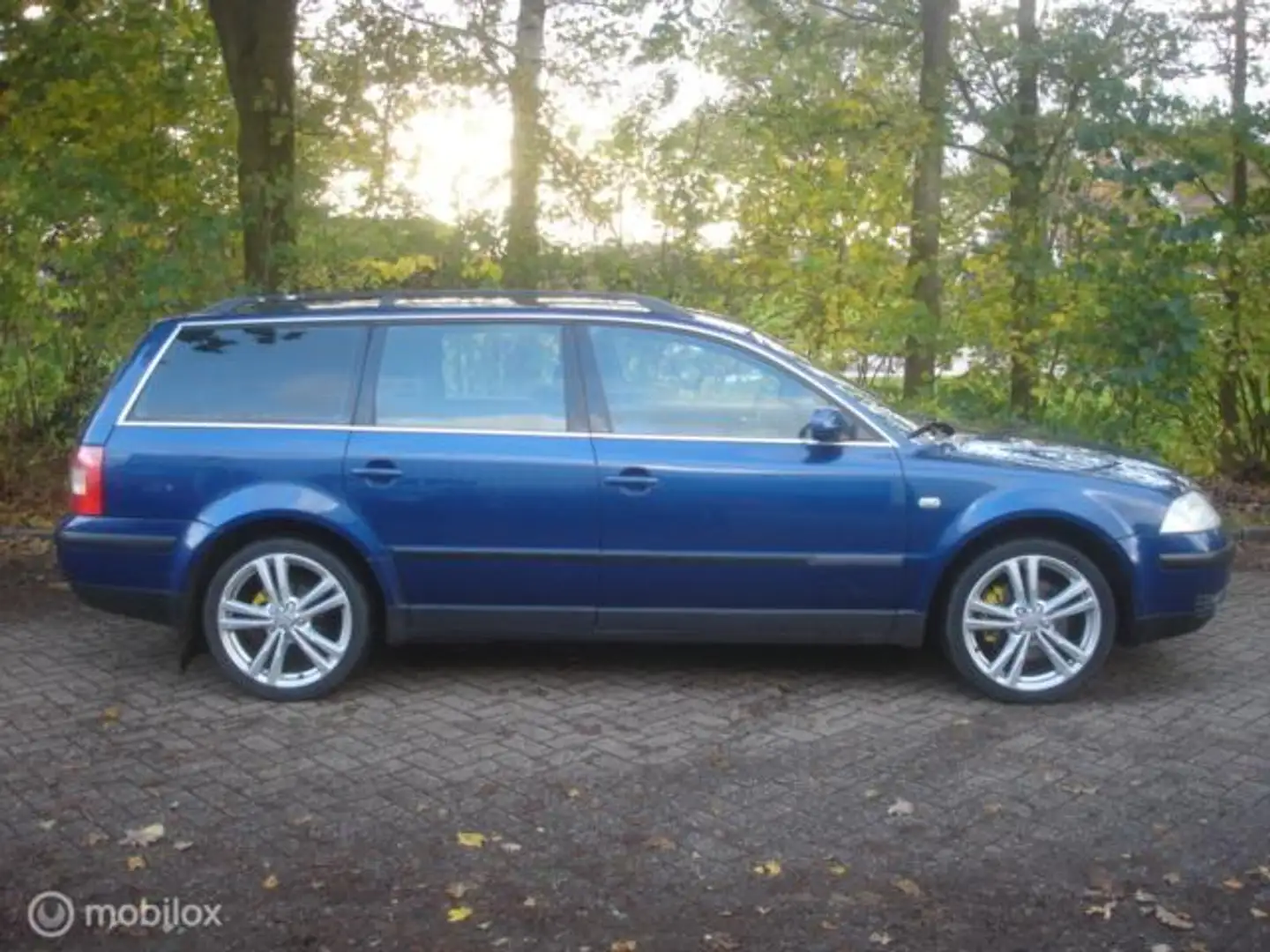 Volkswagen Passat Variant 2.3 V5 Trendline Blauw - 2