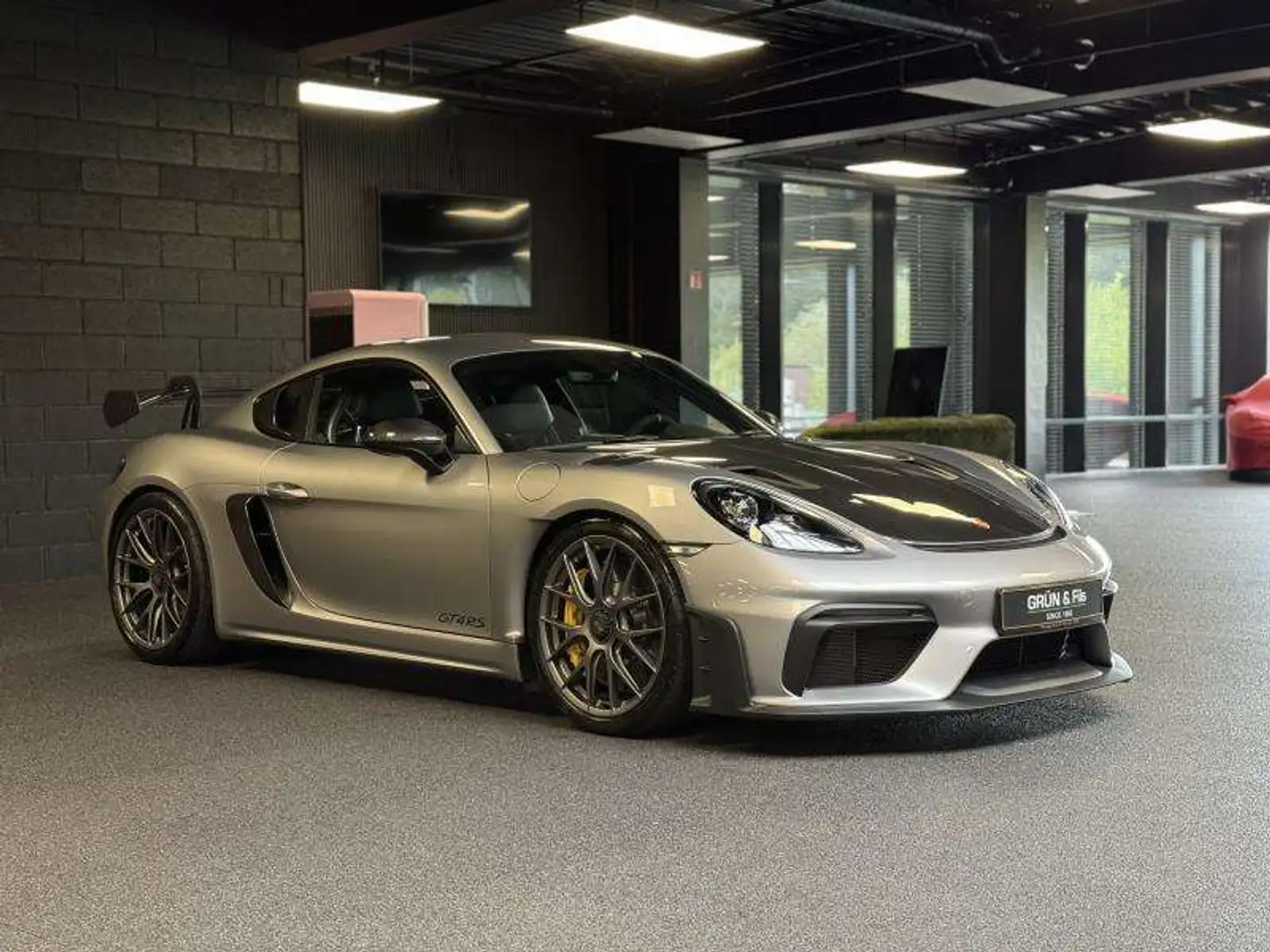 Porsche Cayman GT4RS Weissach Clubsport Zilver - 1
