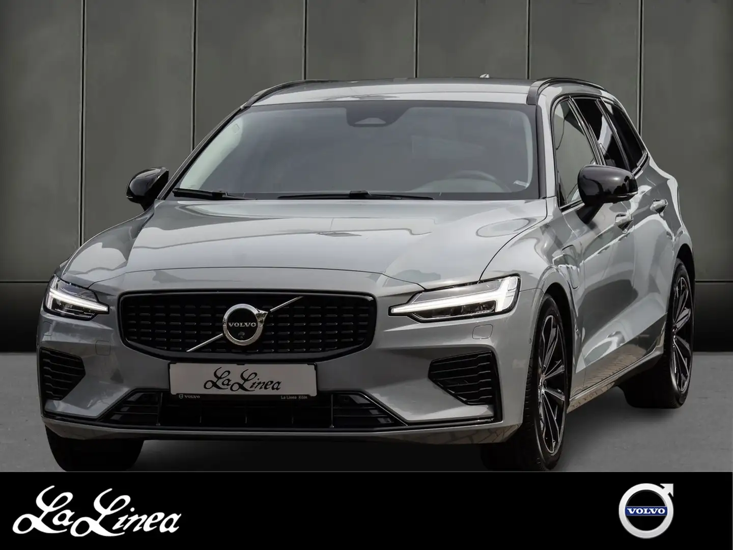 Volvo V60 T6 Recharge AWD Plus Dark #PDC/ RFK/ Navi/ Wint... Grau - 1