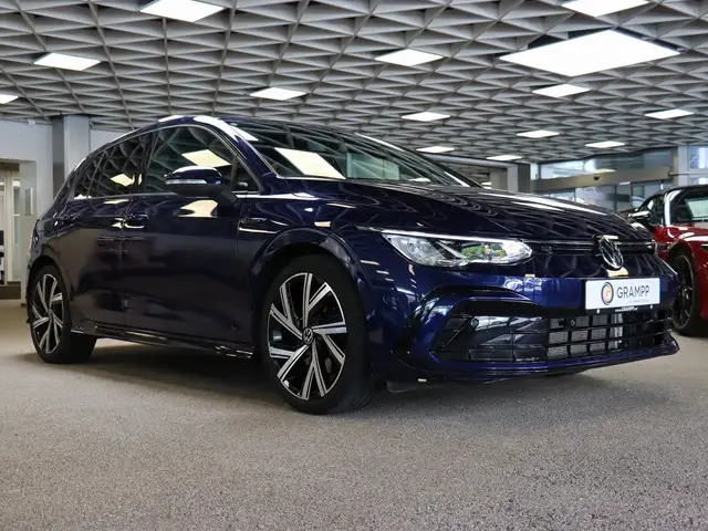 Volkswagen Golf view 4