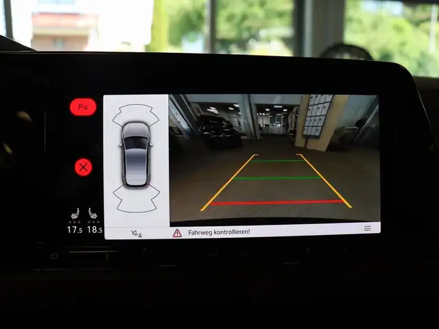 Volkswagen Golf view 18