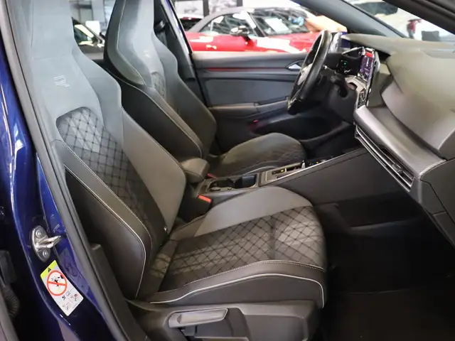Volkswagen Golf view 25