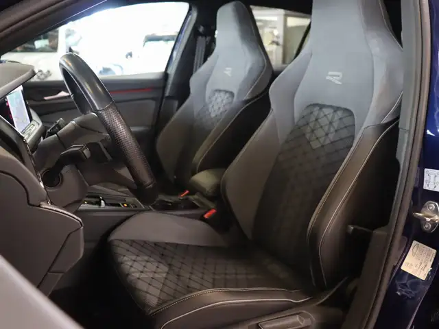 Volkswagen Golf view 11
