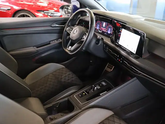 Volkswagen Golf view 26