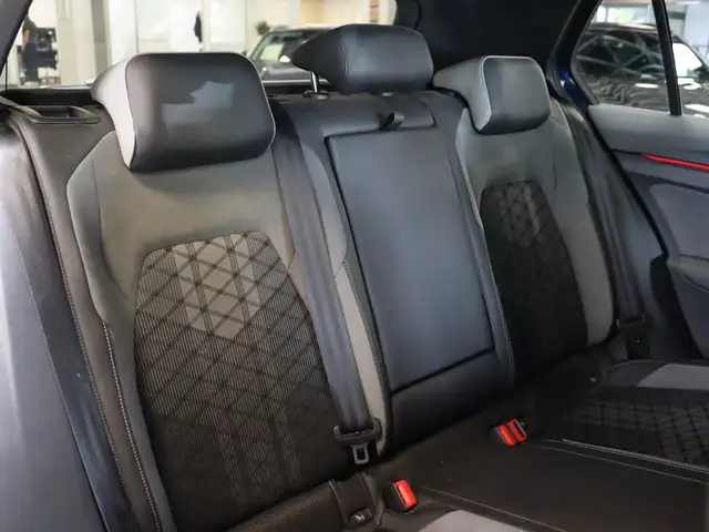 Volkswagen Golf view 24