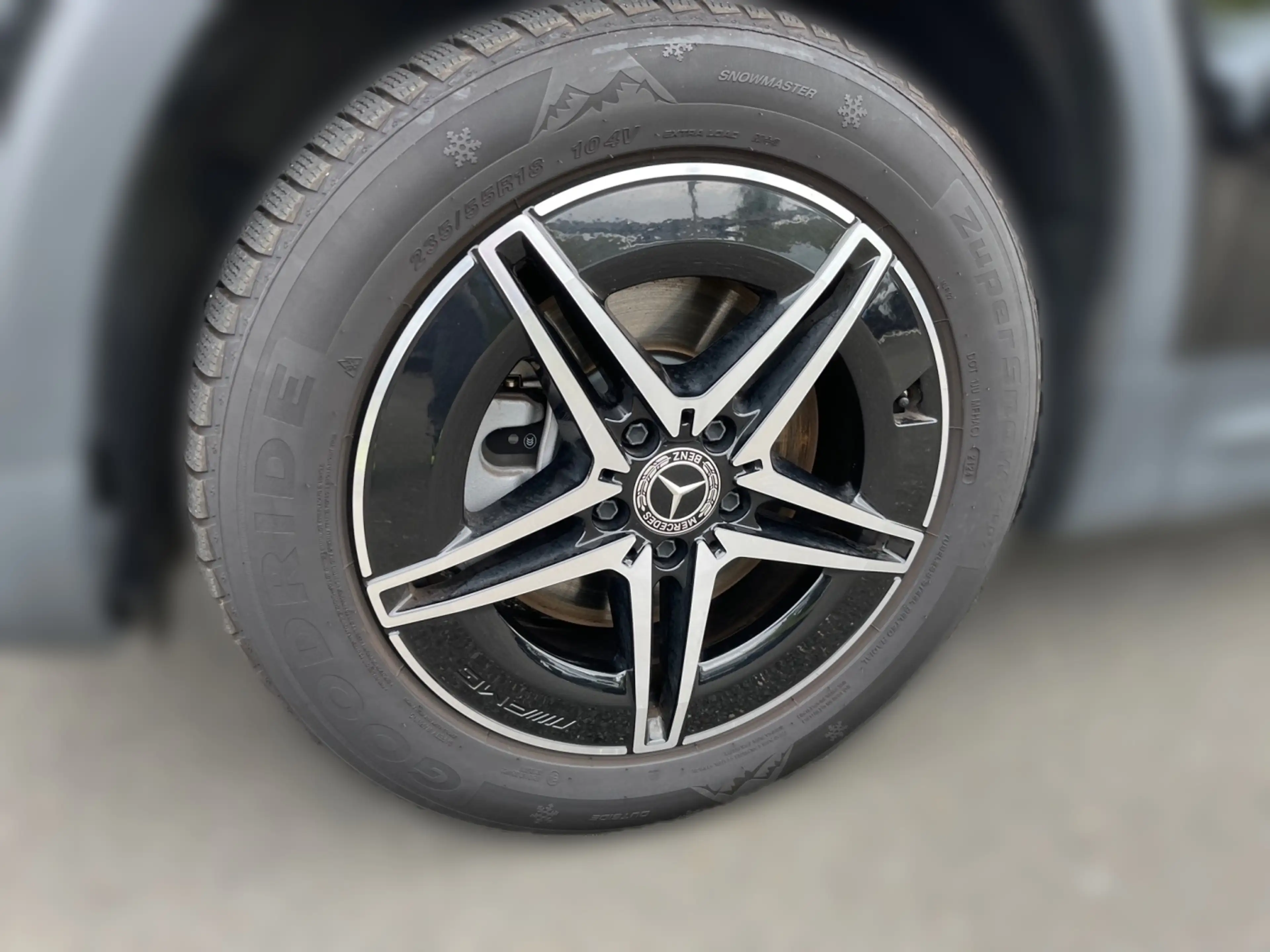Mercedes-Benz EQB 250 AMG Night*360°*Pano*Burmester*LederPaket — photo 6