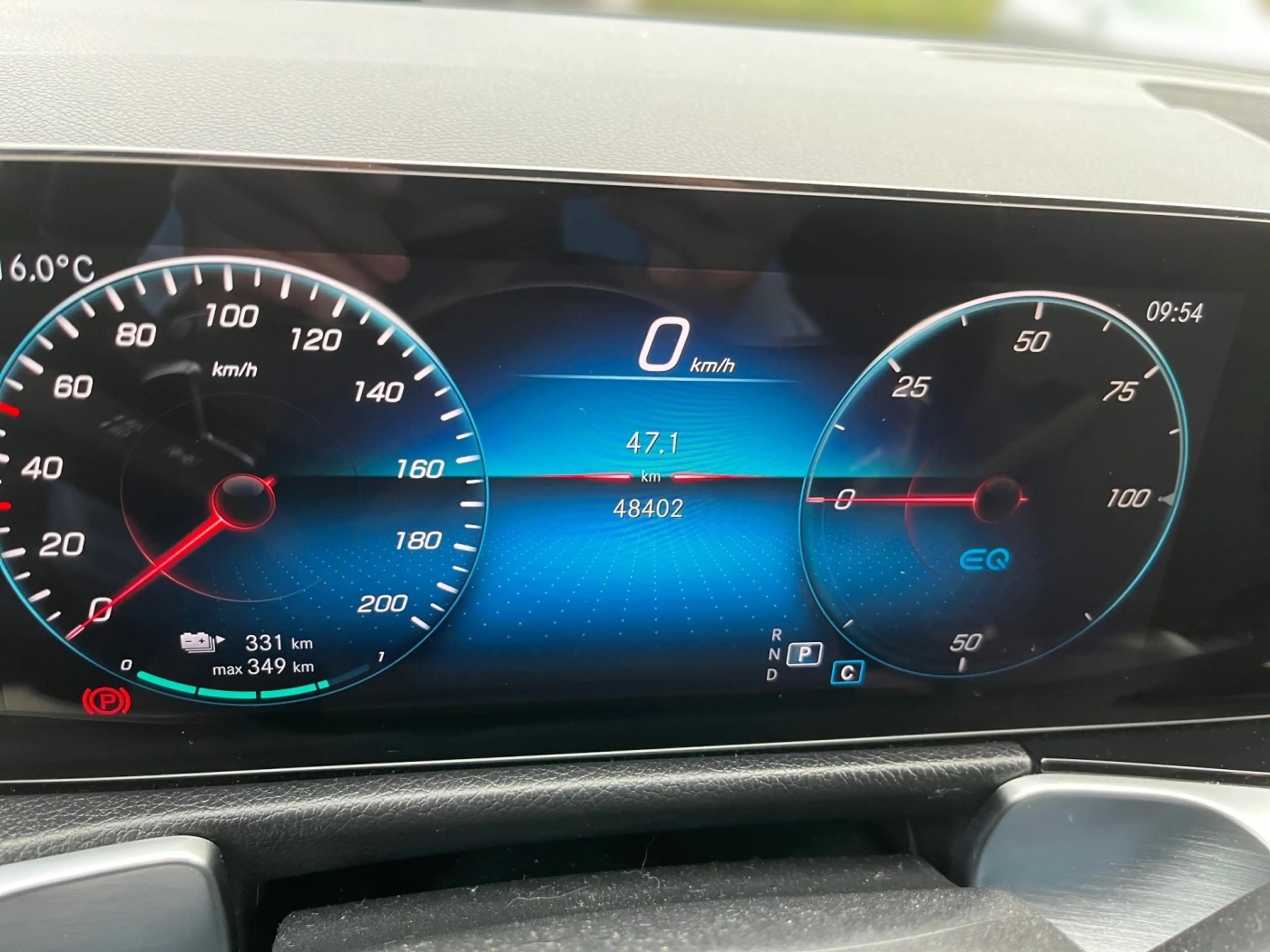 Mercedes-Benz EQB 250 AMG Night*360°*Pano*Burmester*LederPaket — photo 7