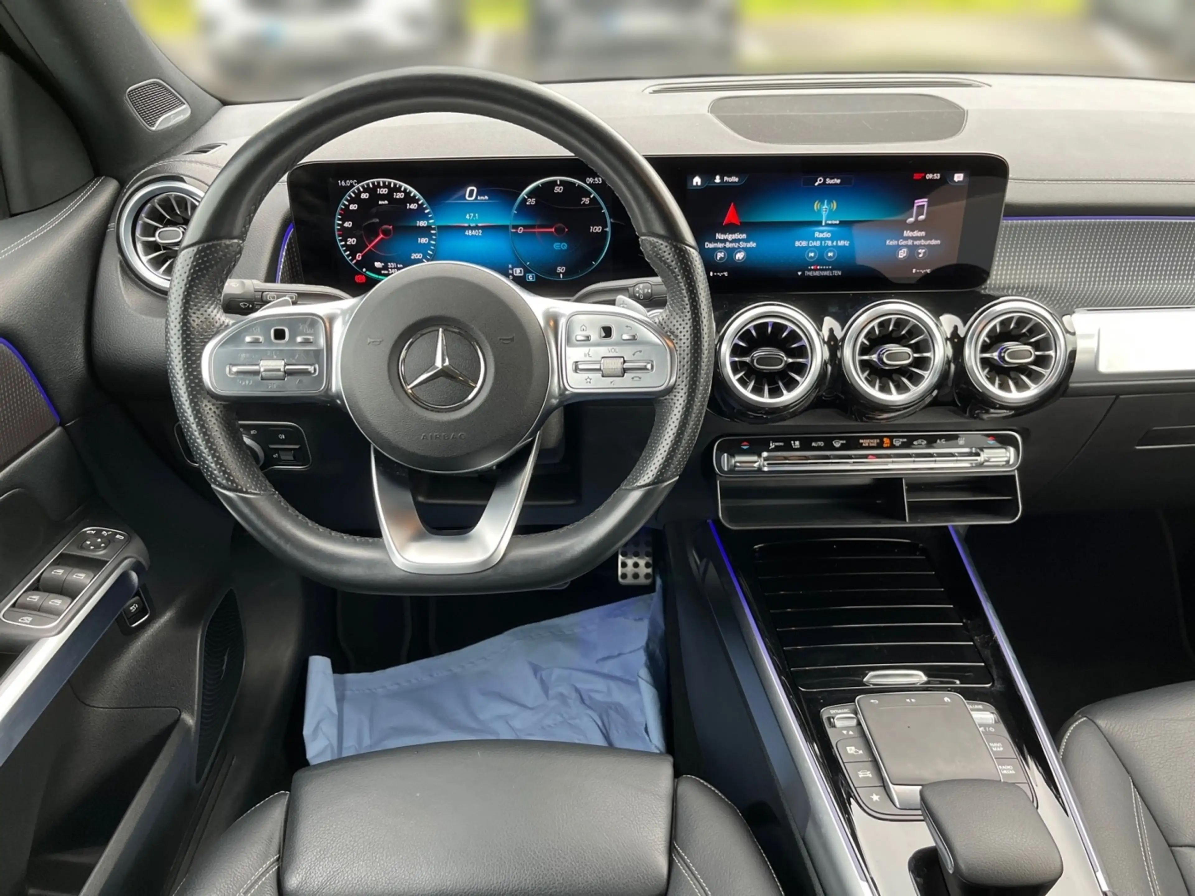 Mercedes-Benz EQB 250 AMG Night*360°*Pano*Burmester*LederPaket — photo 11