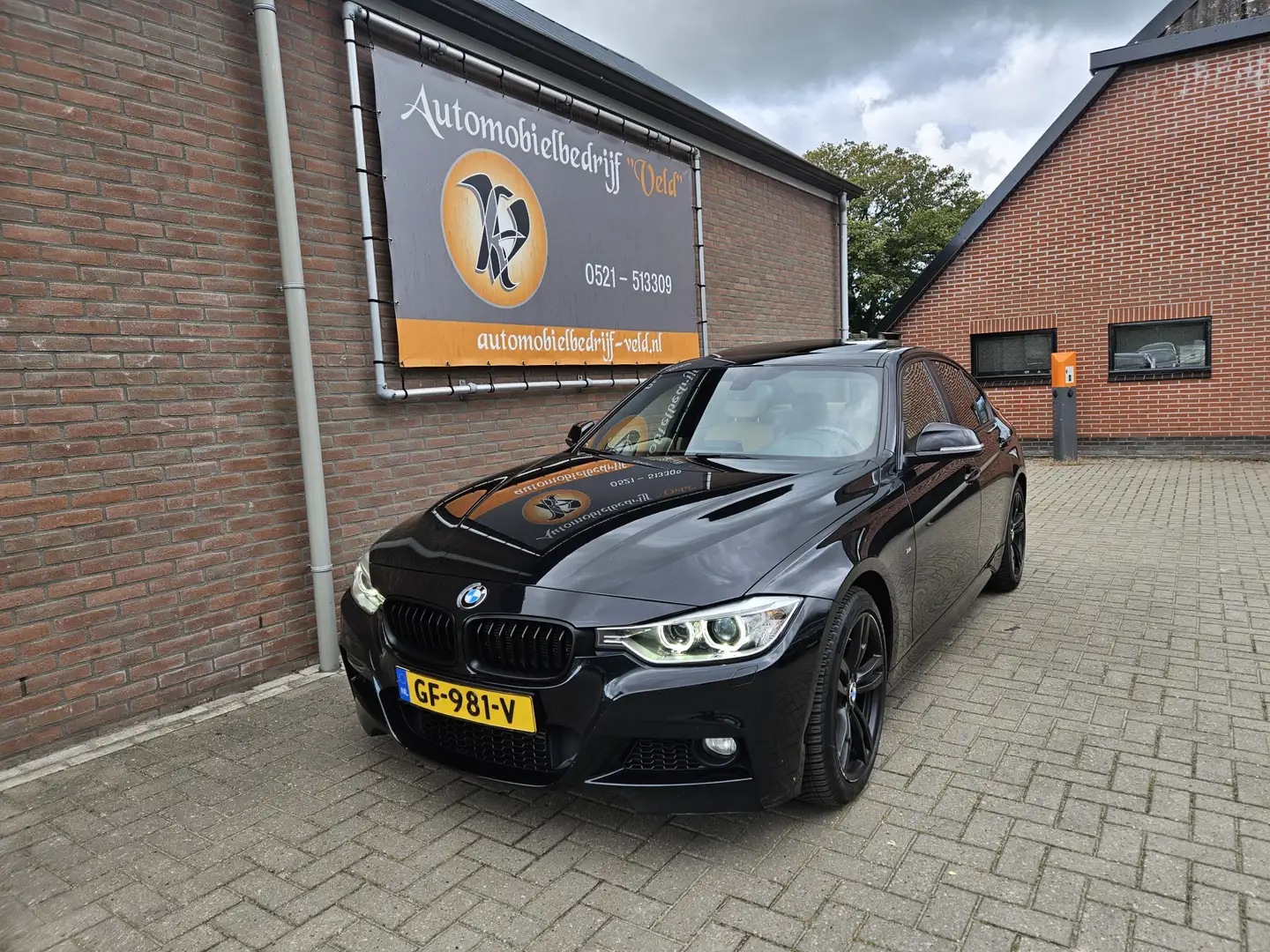 BMW 316 3-serie 316i High Executive M-Pakket Zwart - 1