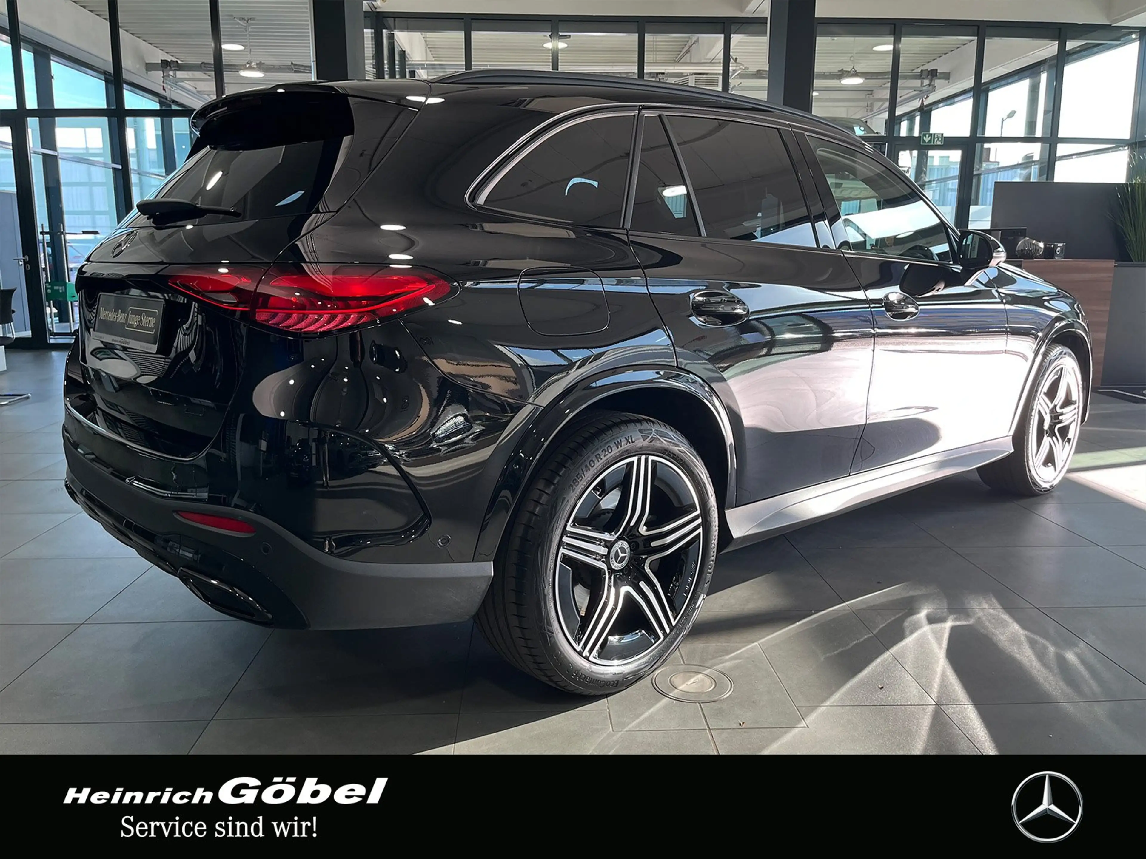Mercedes-Benz GLC 450 d AMG+PANO+AHK+AIRMATIC+STANDHZ.+BURMEST — photo 6