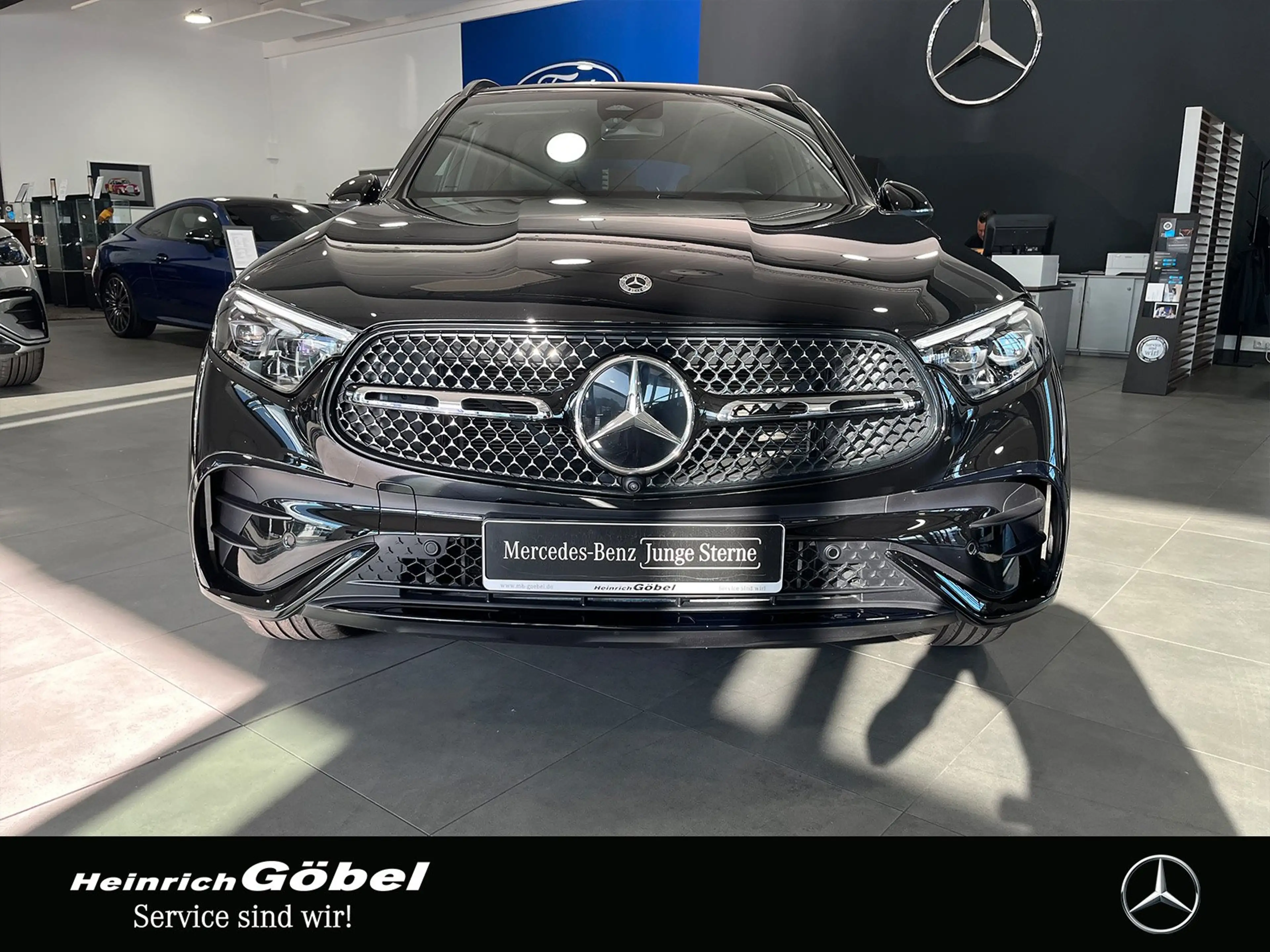 Mercedes-Benz GLC 450 d AMG+PANO+AHK+AIRMATIC+STANDHZ.+BURMEST — photo 3