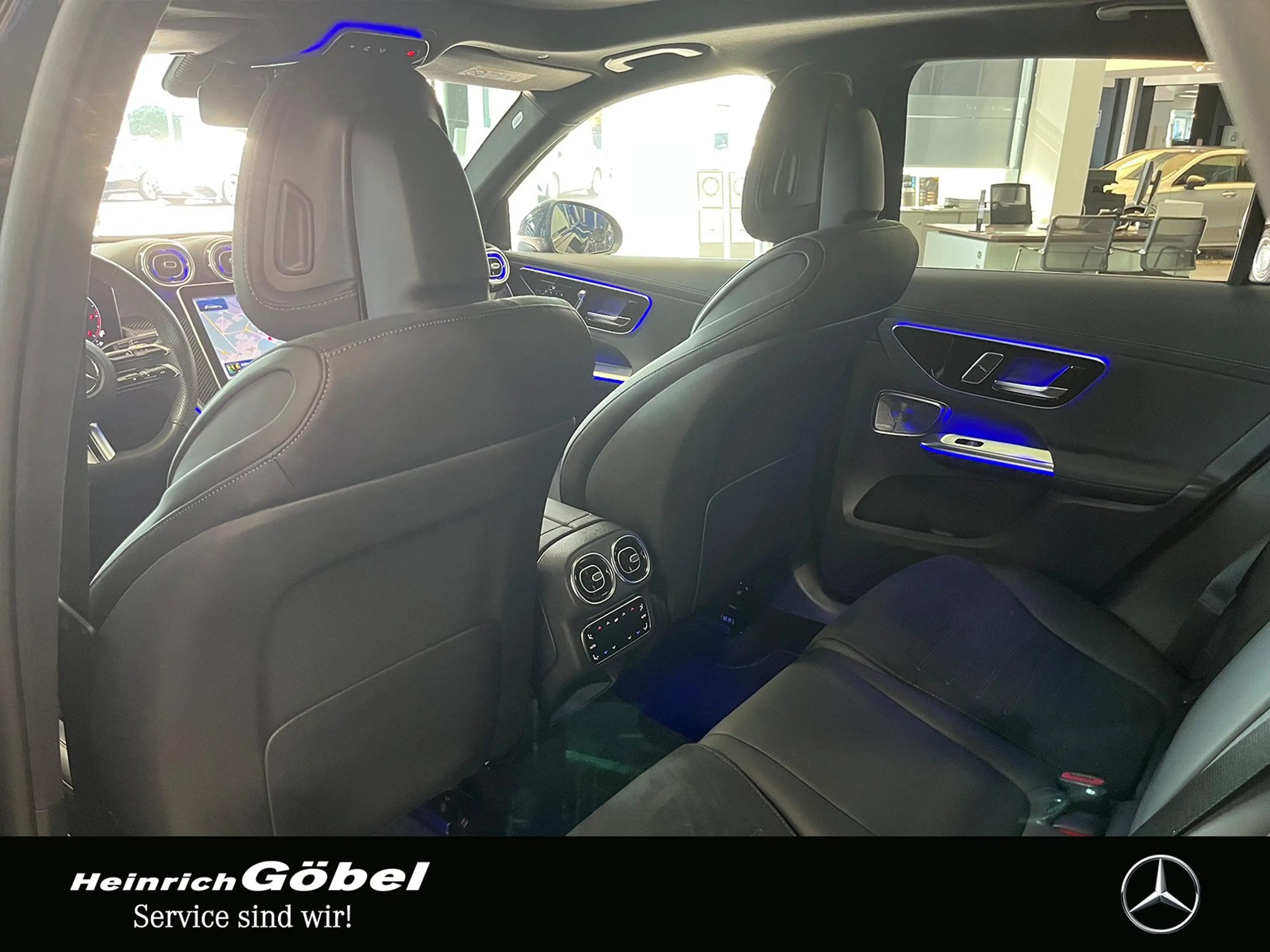 Mercedes-Benz GLC 450 d AMG+PANO+AHK+AIRMATIC+STANDHZ.+BURMEST — photo 9