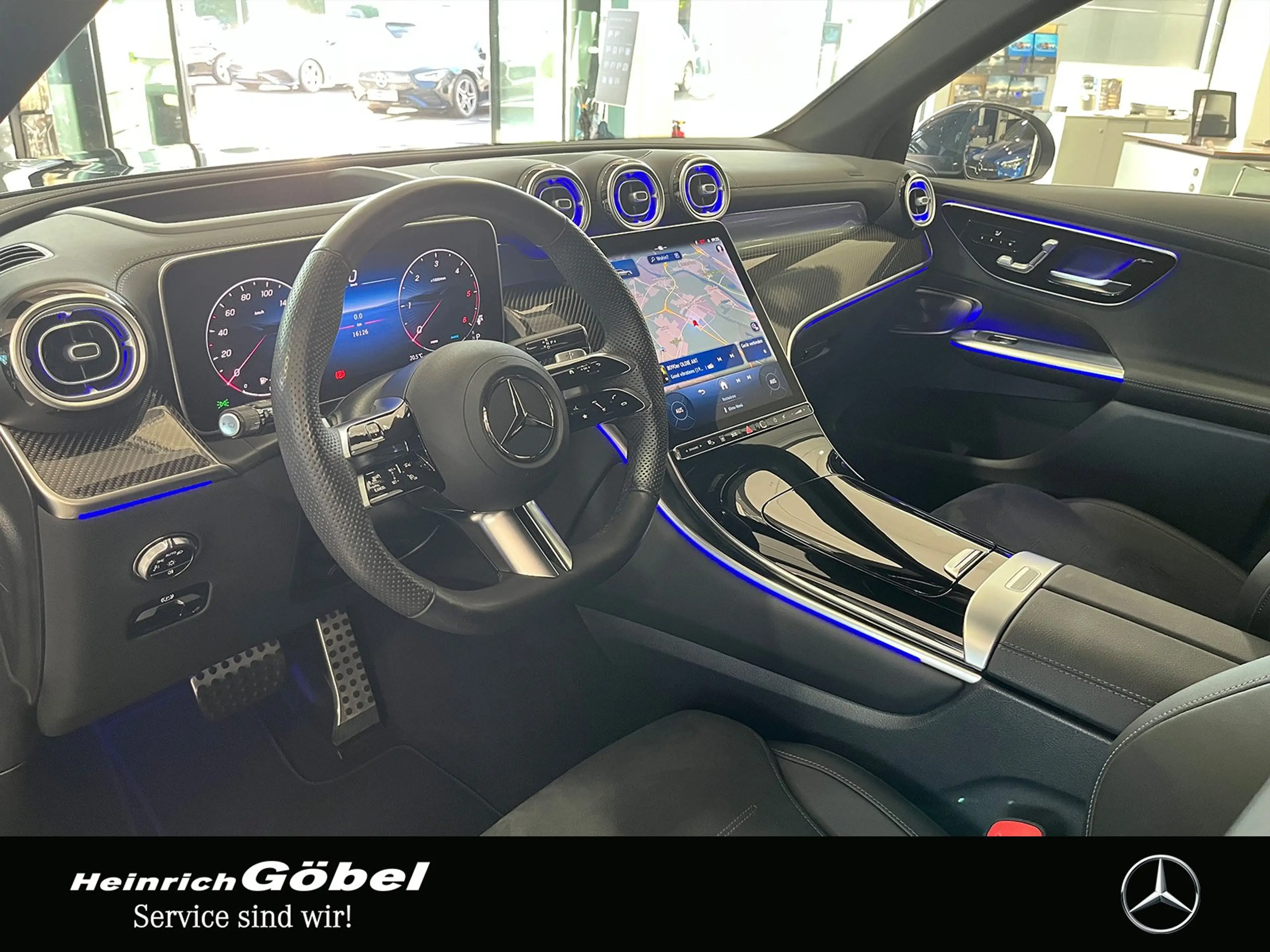 Mercedes-Benz GLC 450 d AMG+PANO+AHK+AIRMATIC+STANDHZ.+BURMEST — photo 10